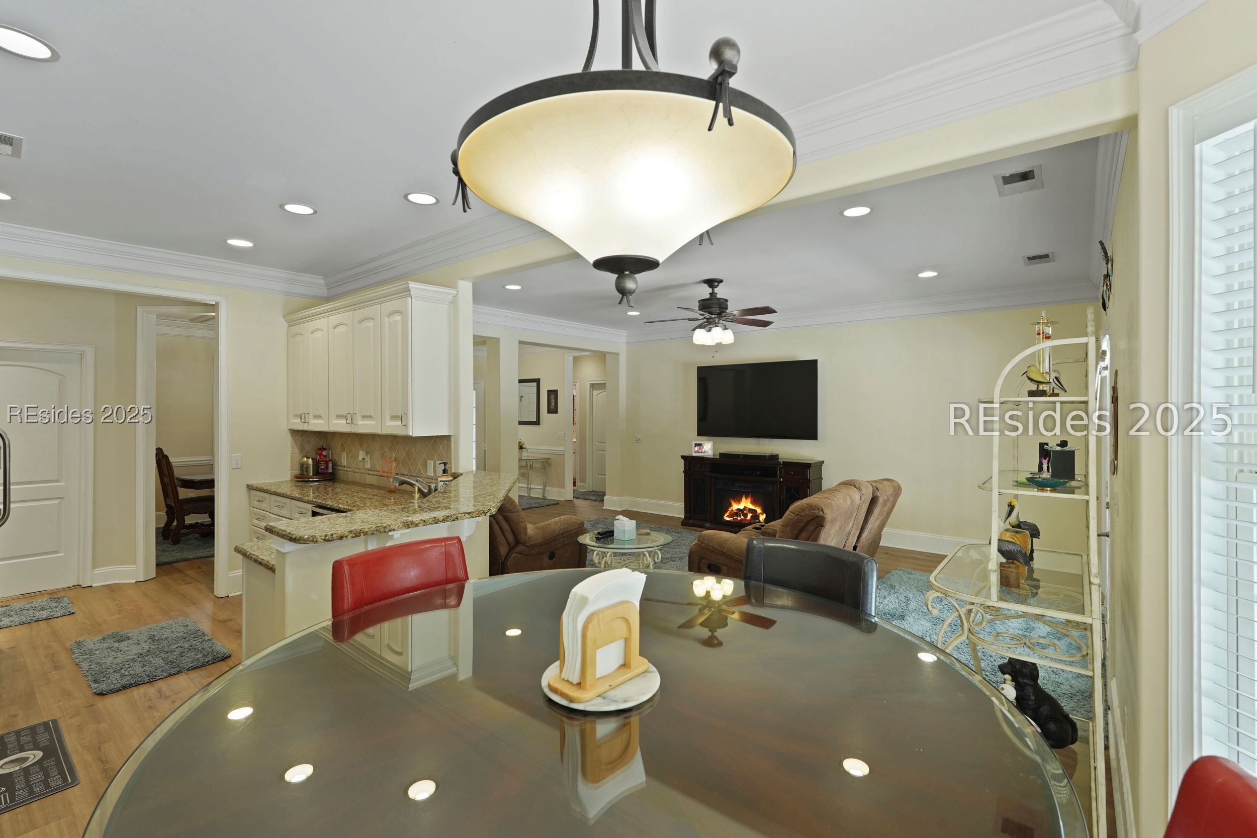 7 Maypop Court