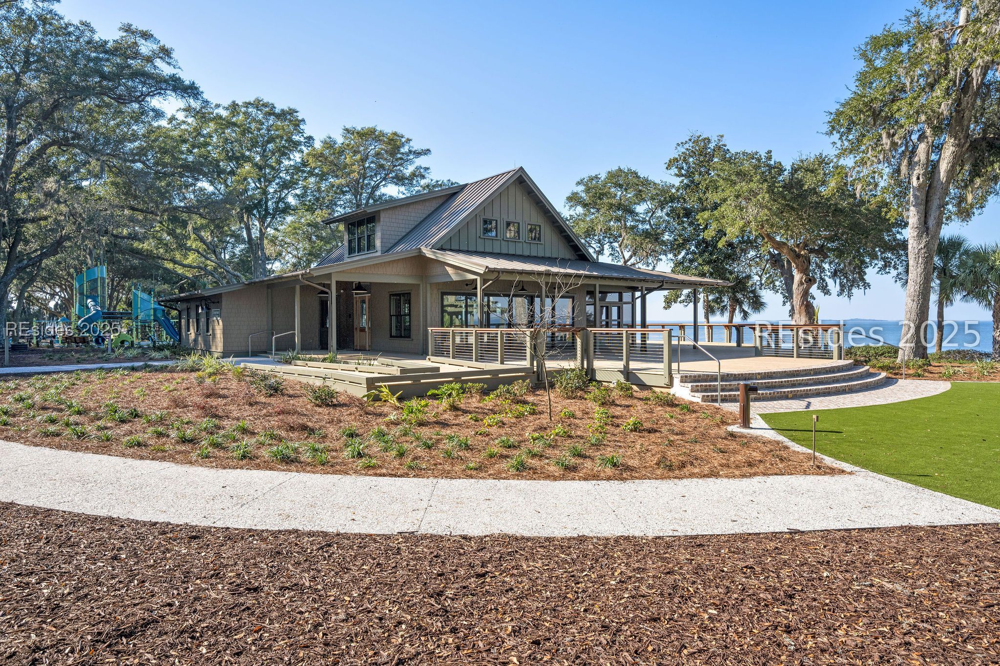 35 Fernwood Court