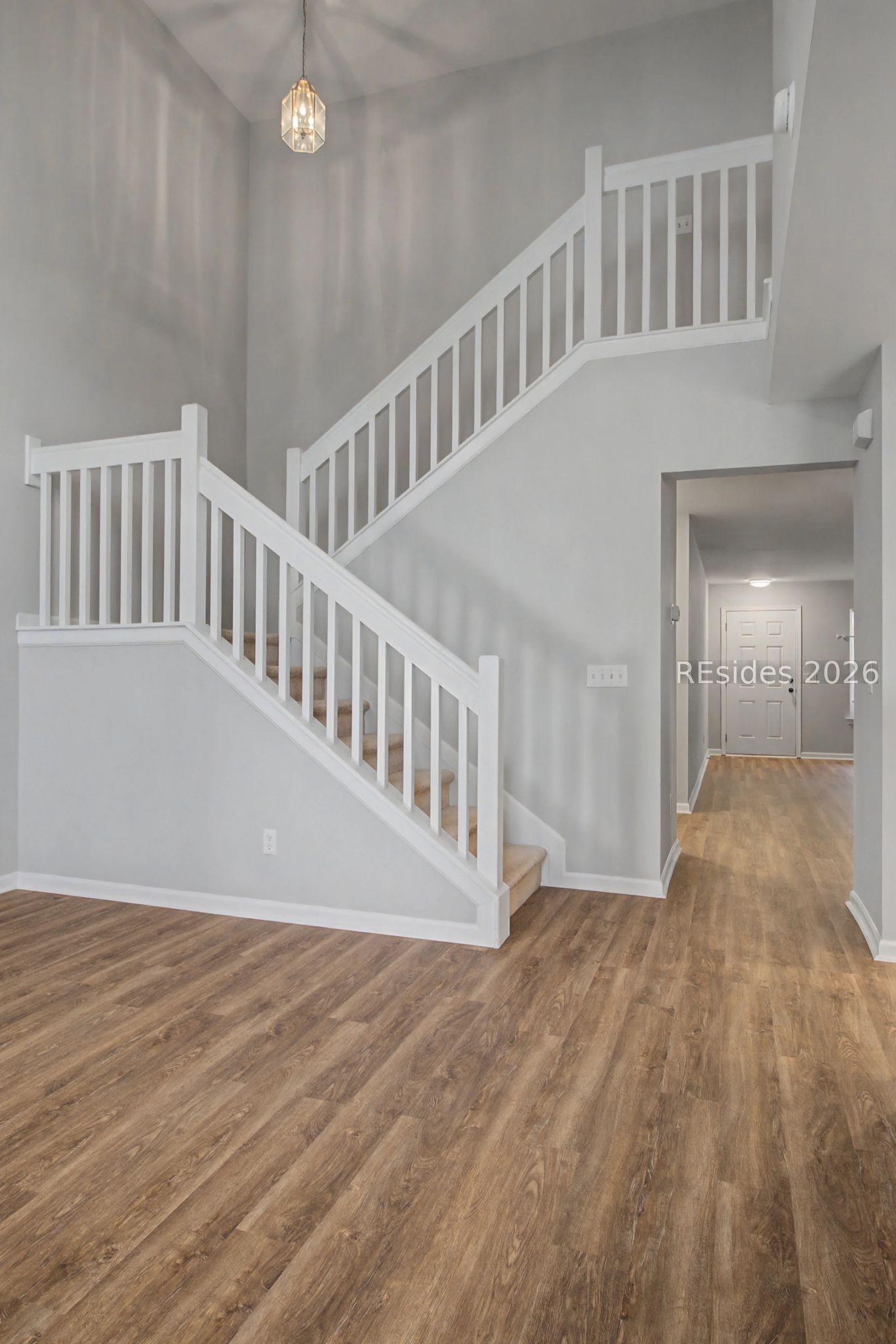 404 EAST Avenue
