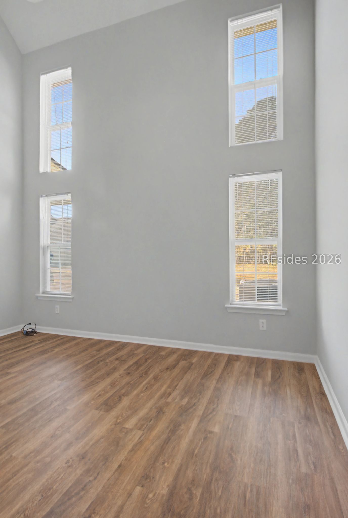 404 EAST Avenue