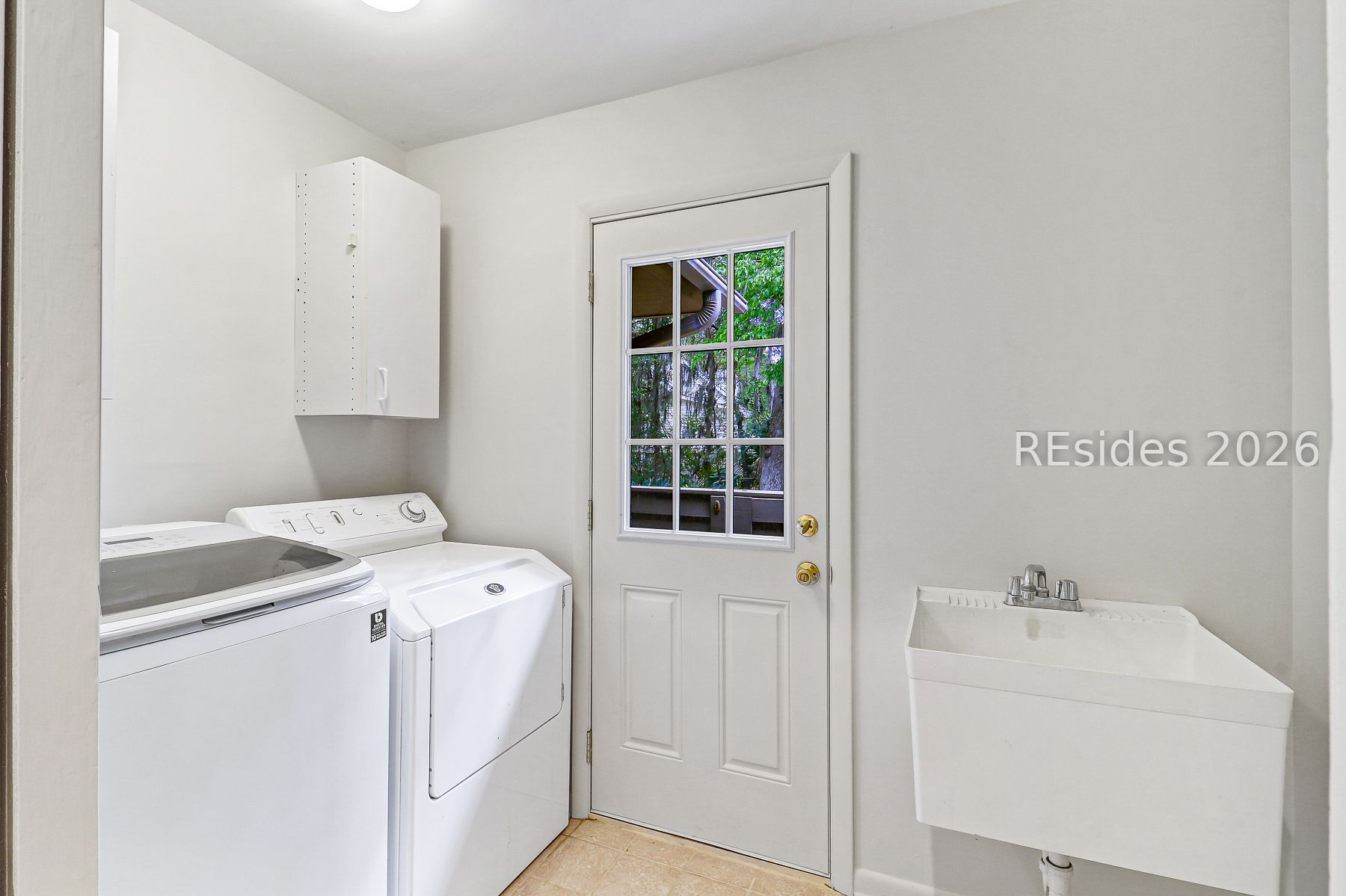 5 Narragansett Lane
