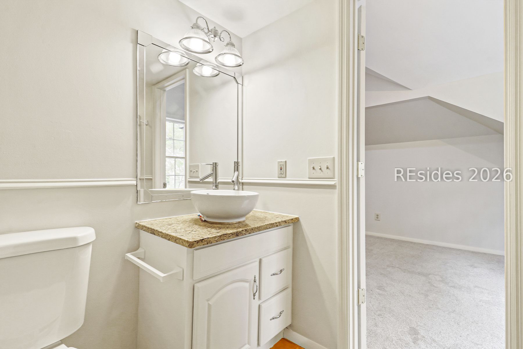 5 Narragansett Lane