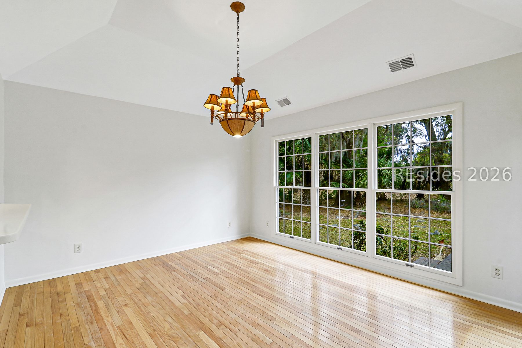 5 Narragansett Lane