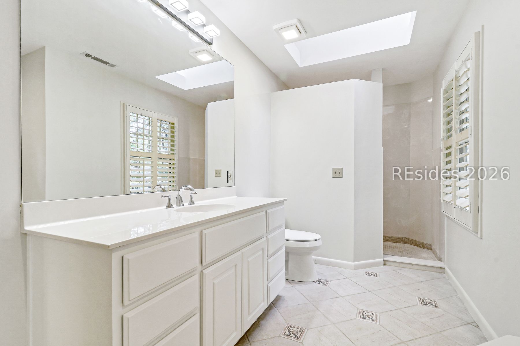 5 Narragansett Lane
