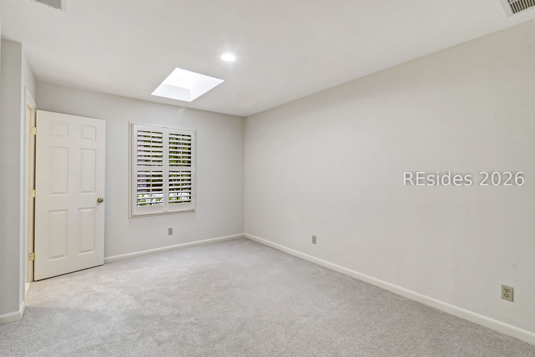 5 Narragansett Lane