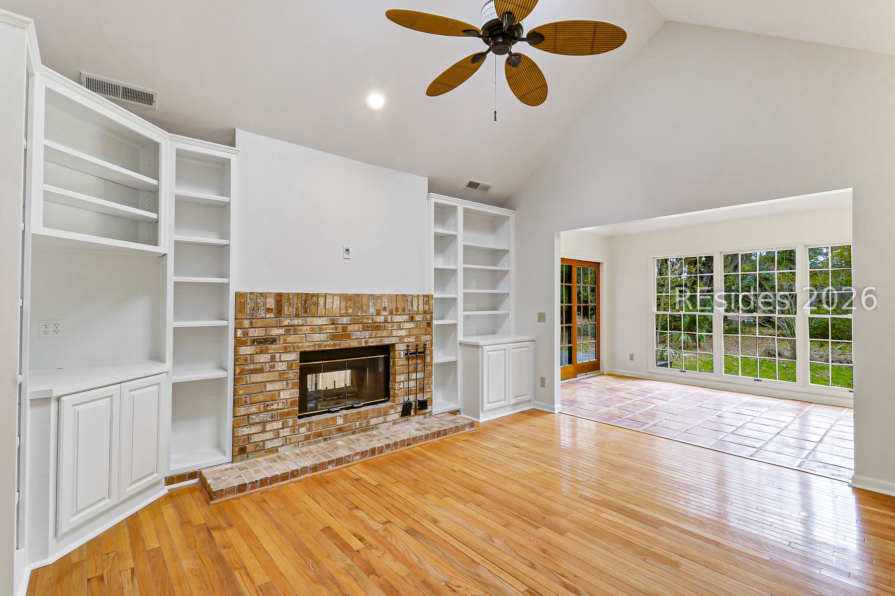5 Narragansett Lane