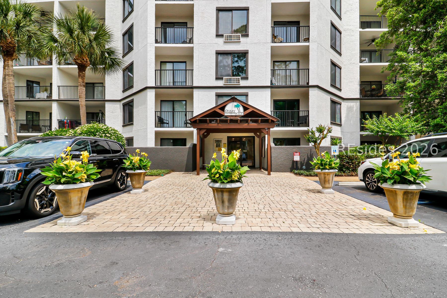 10 Lemoyne Avenue Unit: 101