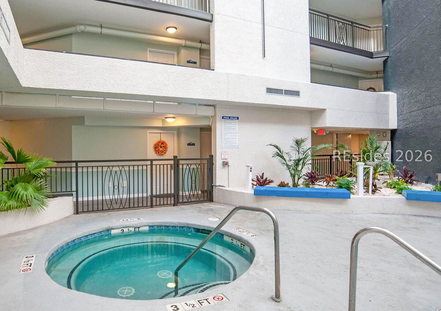 10 Lemoyne Avenue Unit: 101