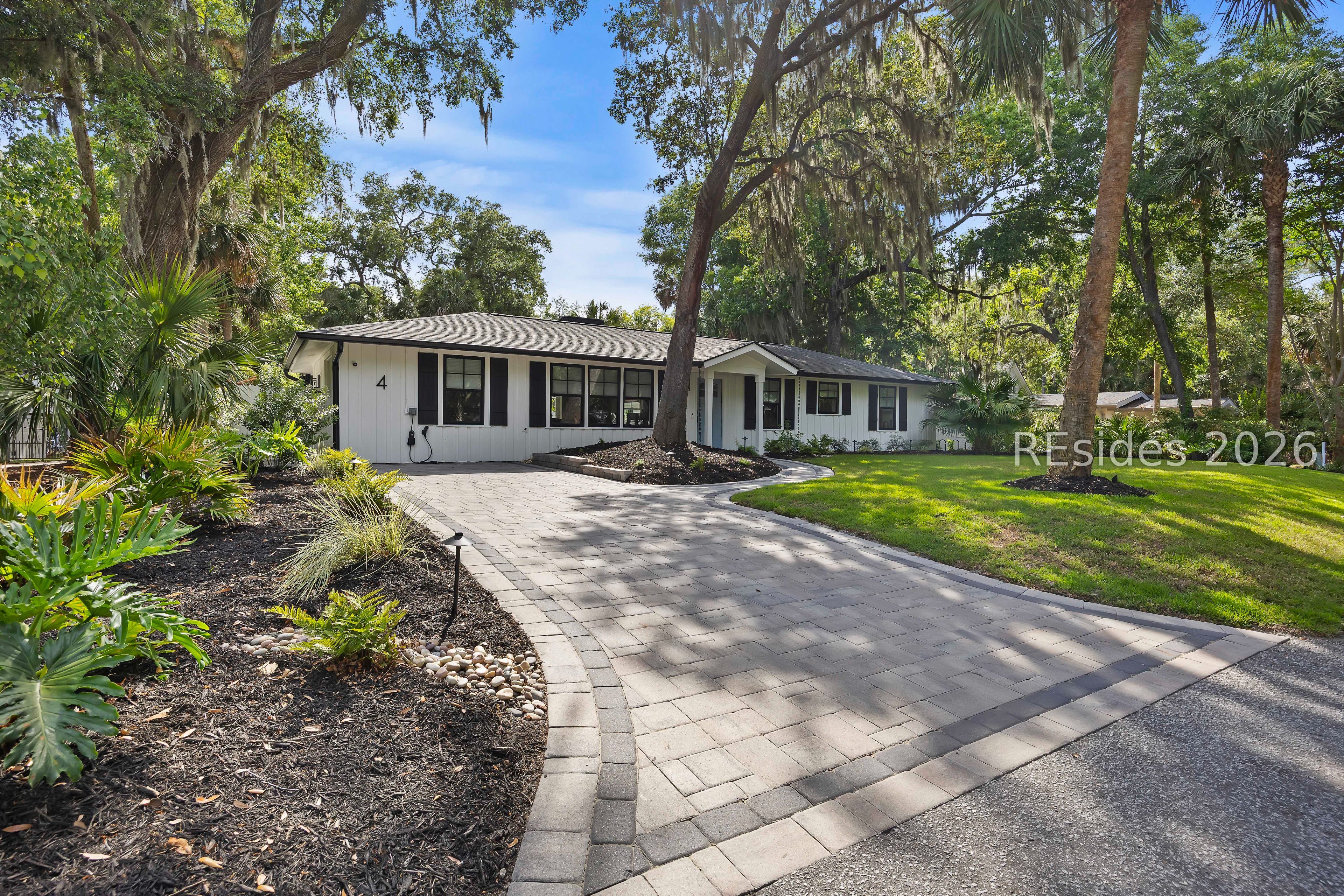 4 Egret Street