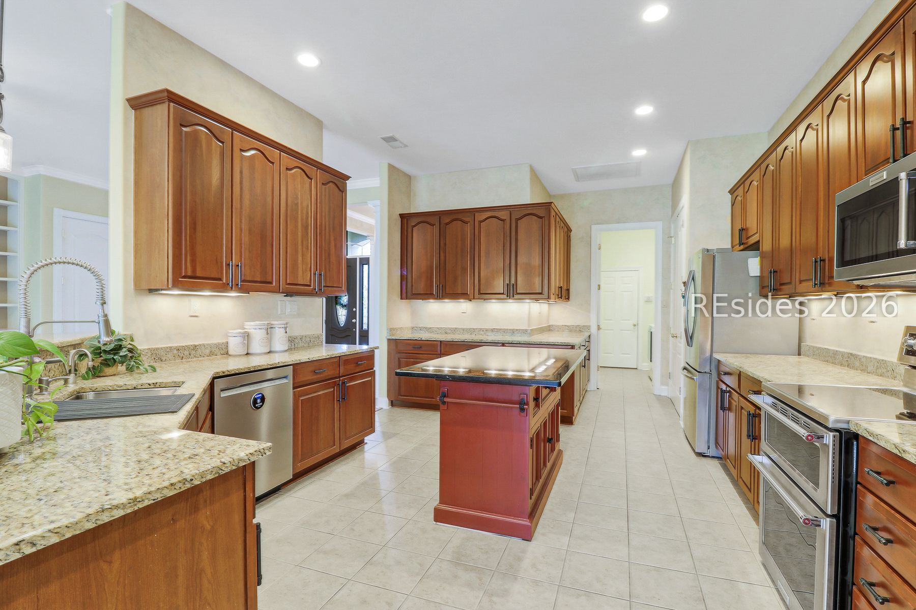 8 Weymouth Circle