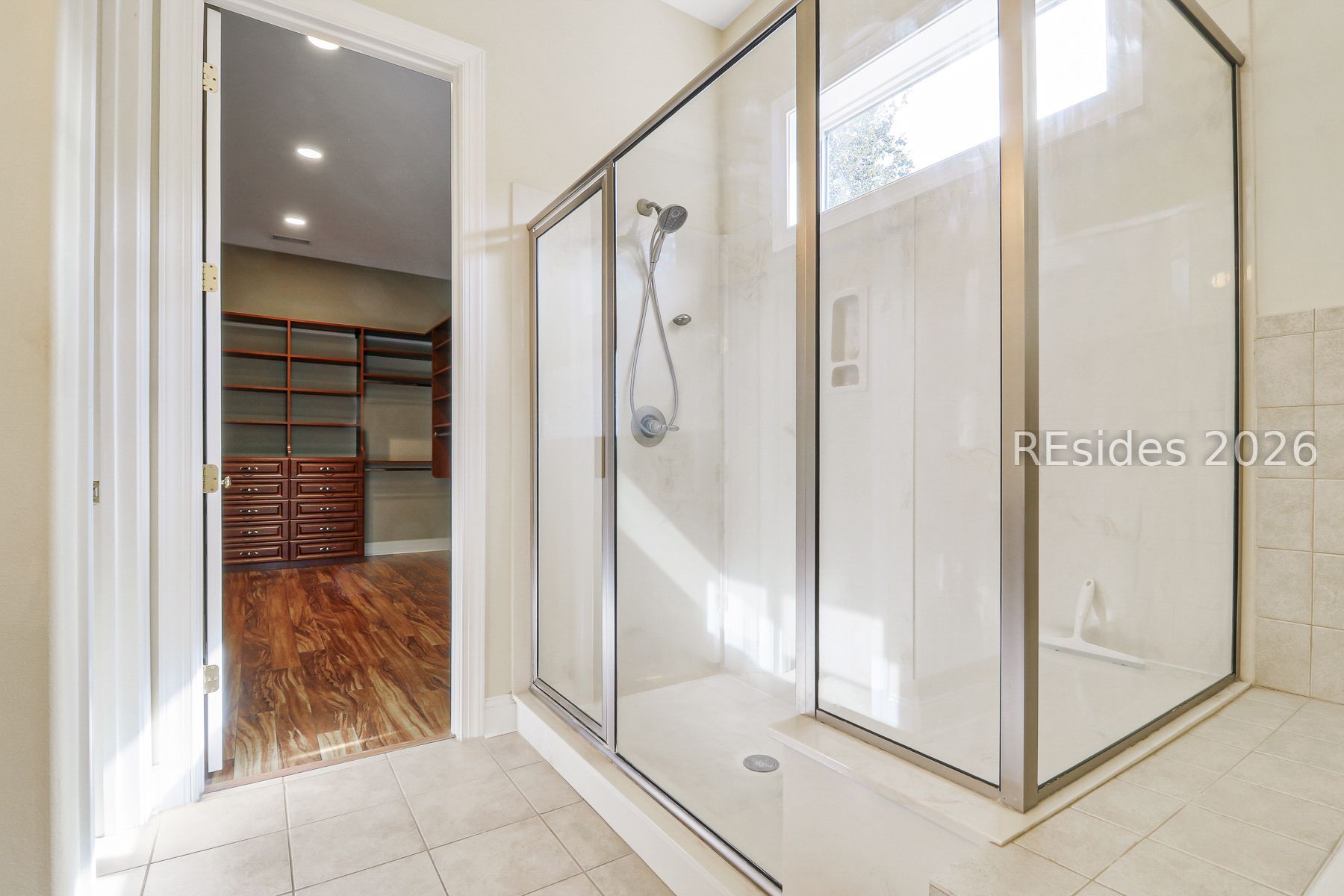 8 Weymouth Circle