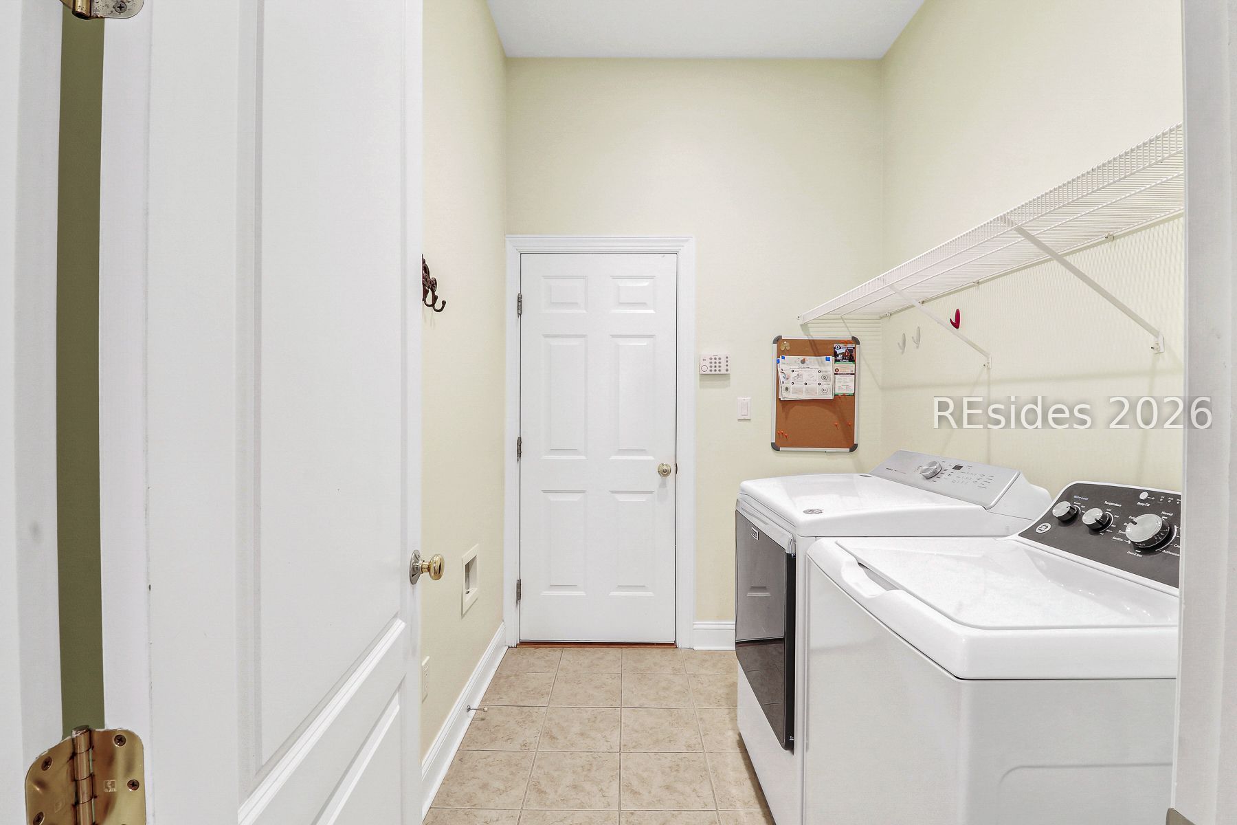 8 Weymouth Circle