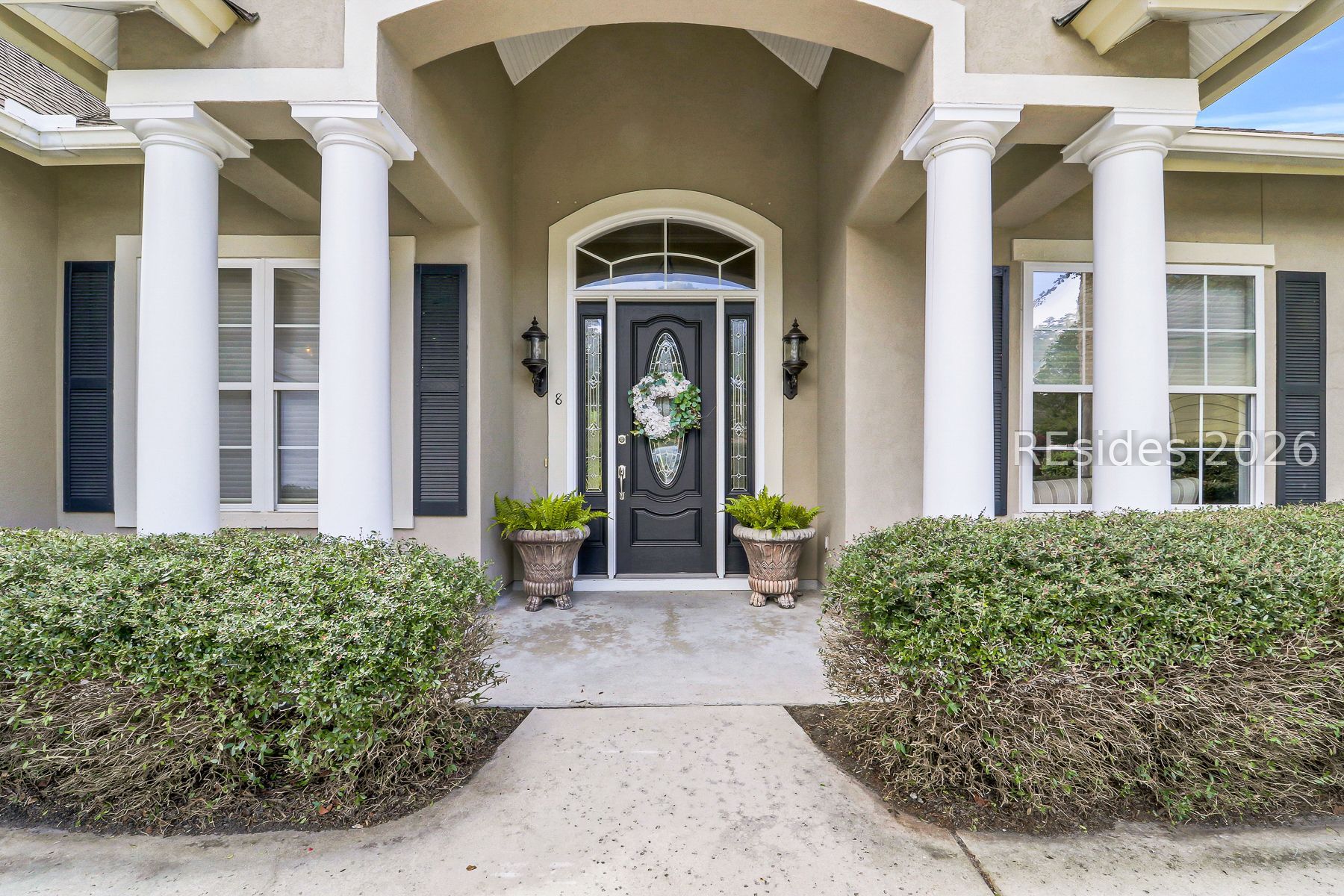 8 Weymouth Circle