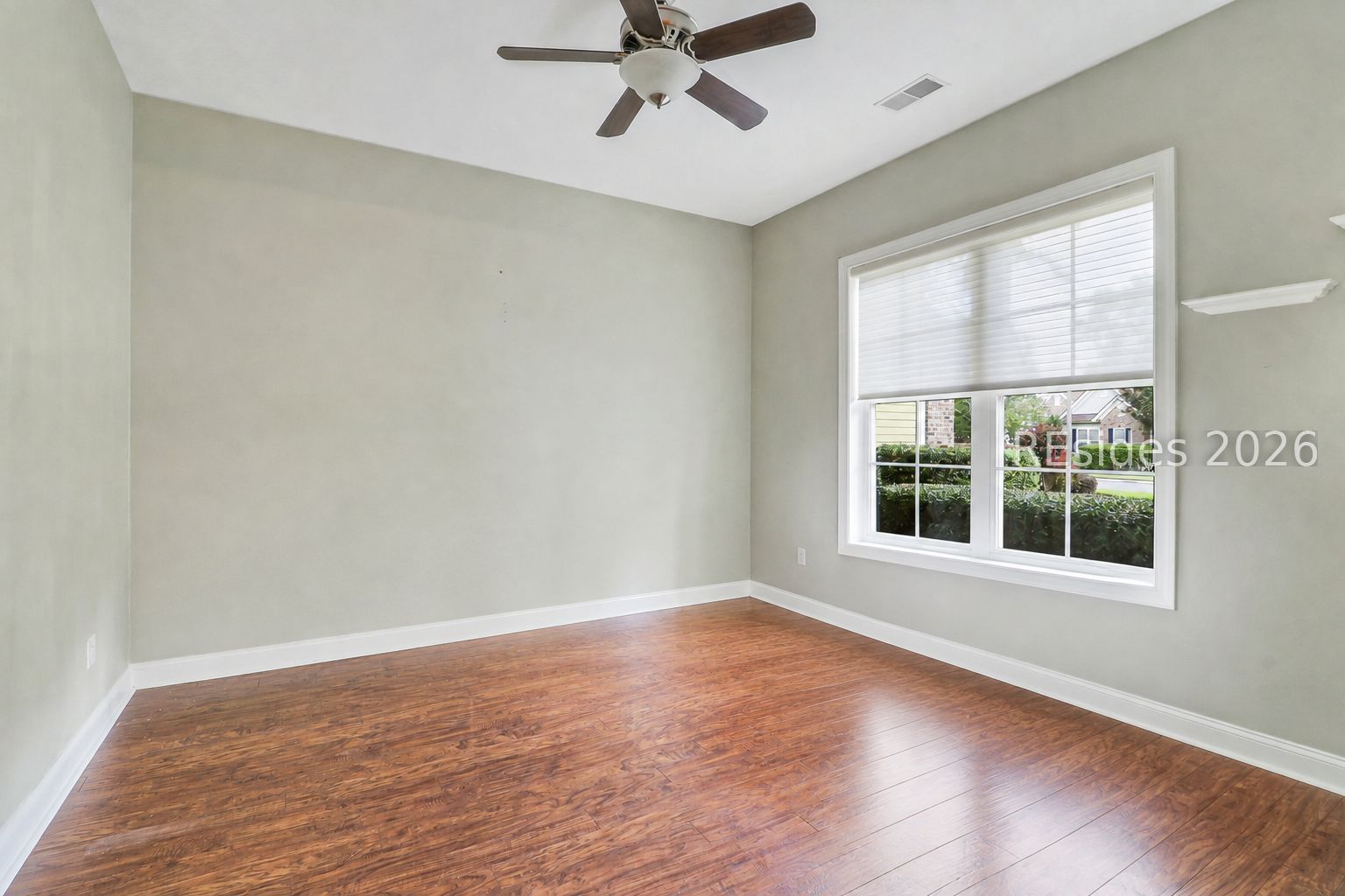 8 Weymouth Circle