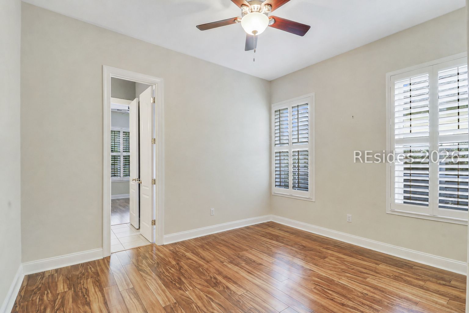 8 Weymouth Circle