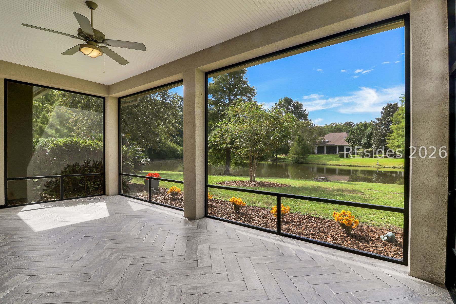 8 Weymouth Circle