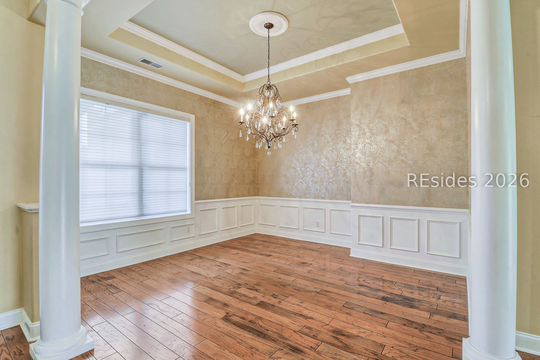 8 Weymouth Circle