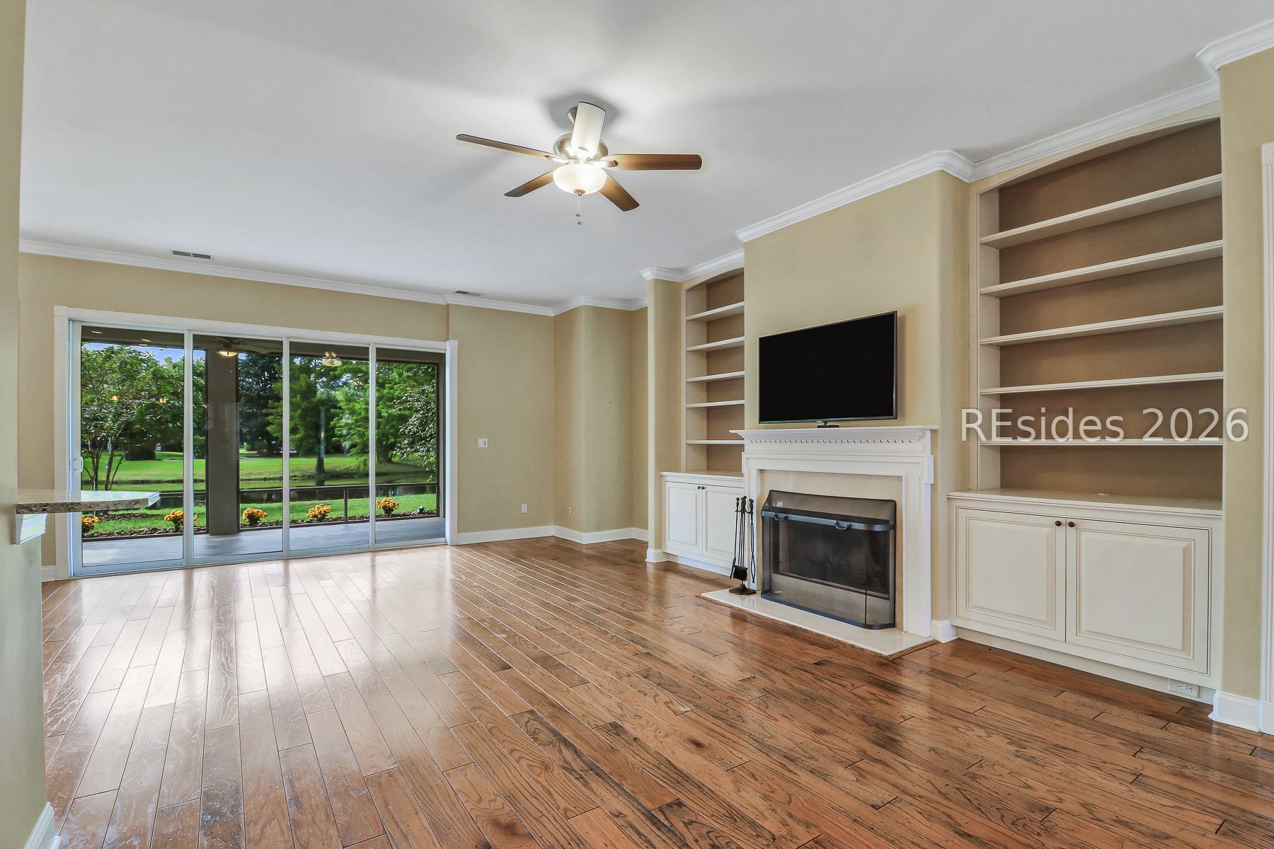 8 Weymouth Circle