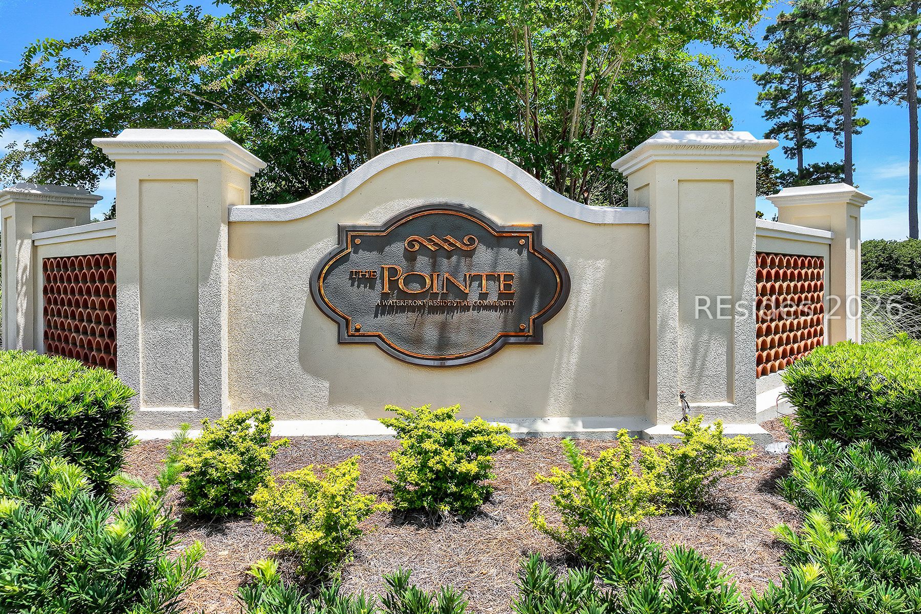 8 Weymouth Circle