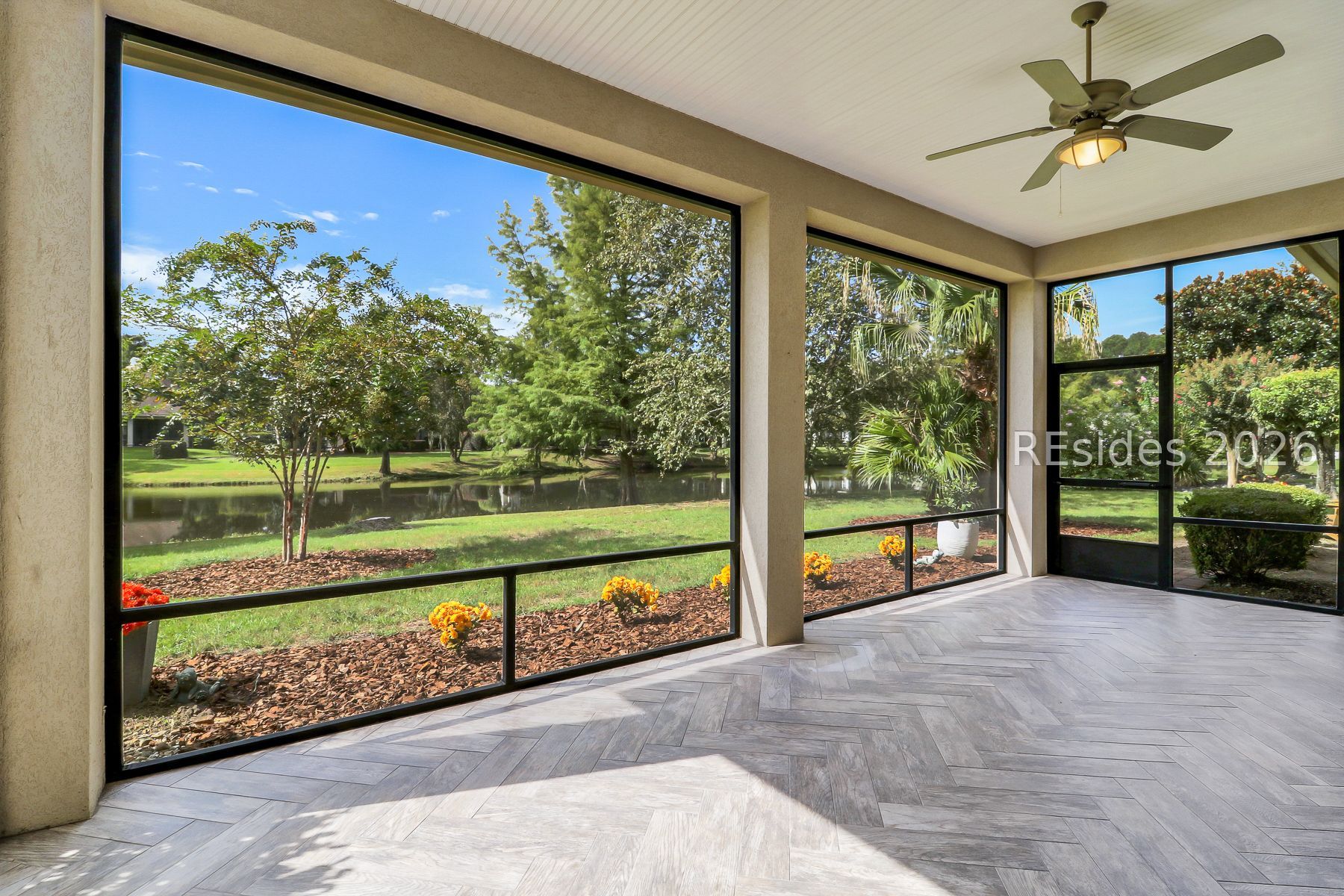 8 Weymouth Circle