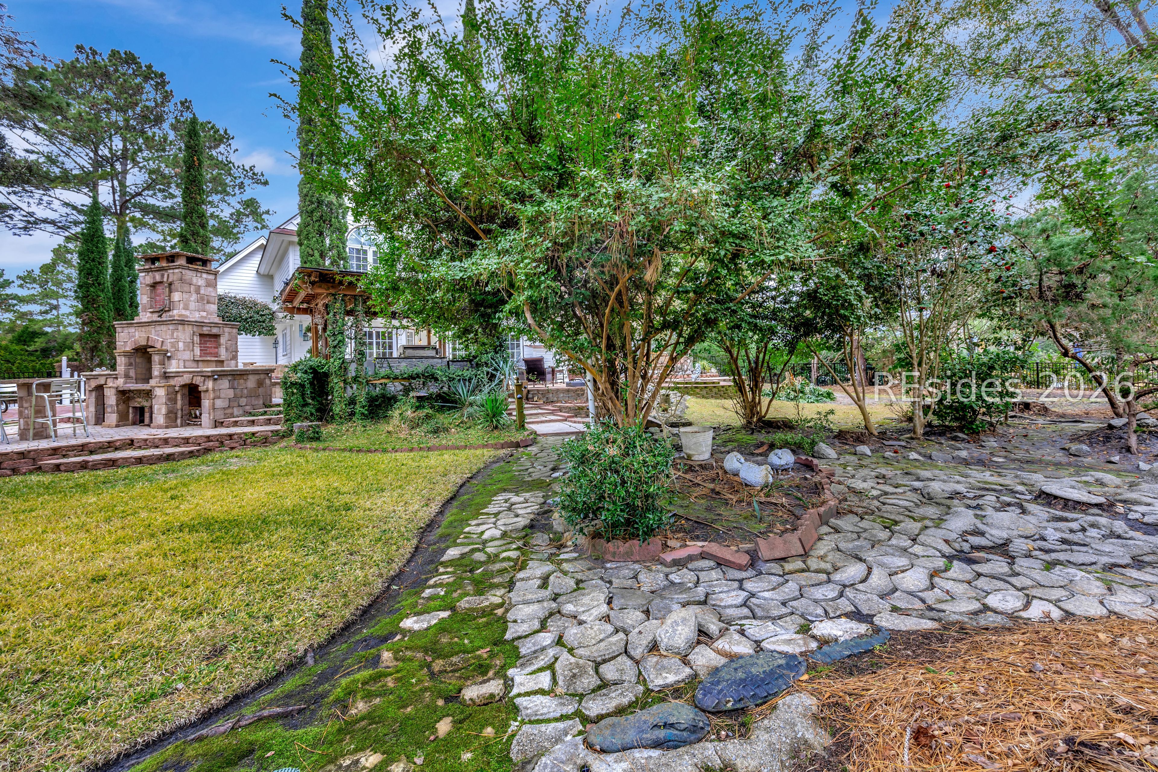 11 Tillinghast Circle