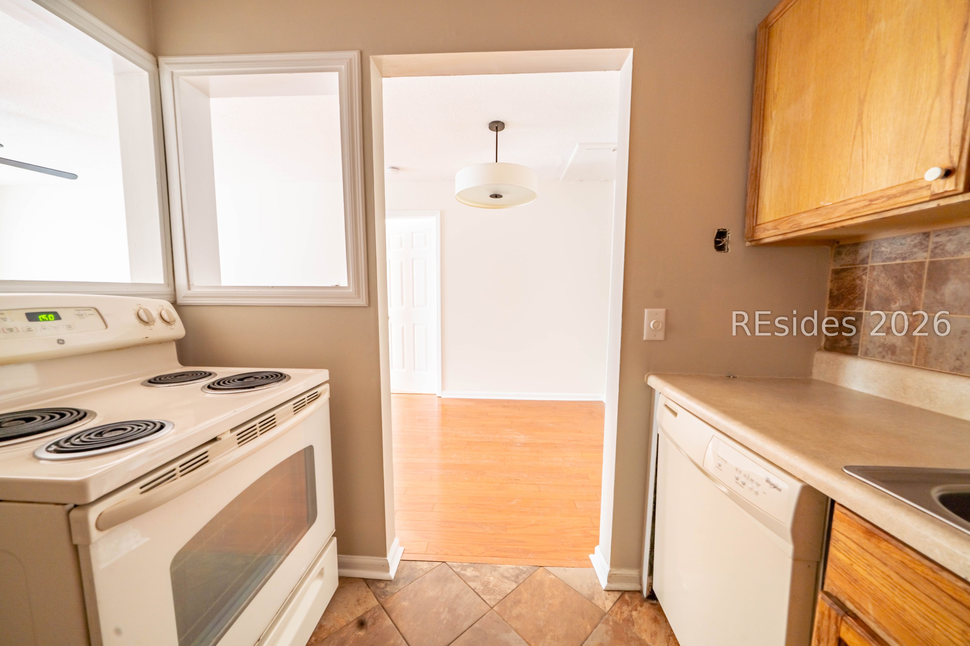 50 Marshland Road Unit: APT 1