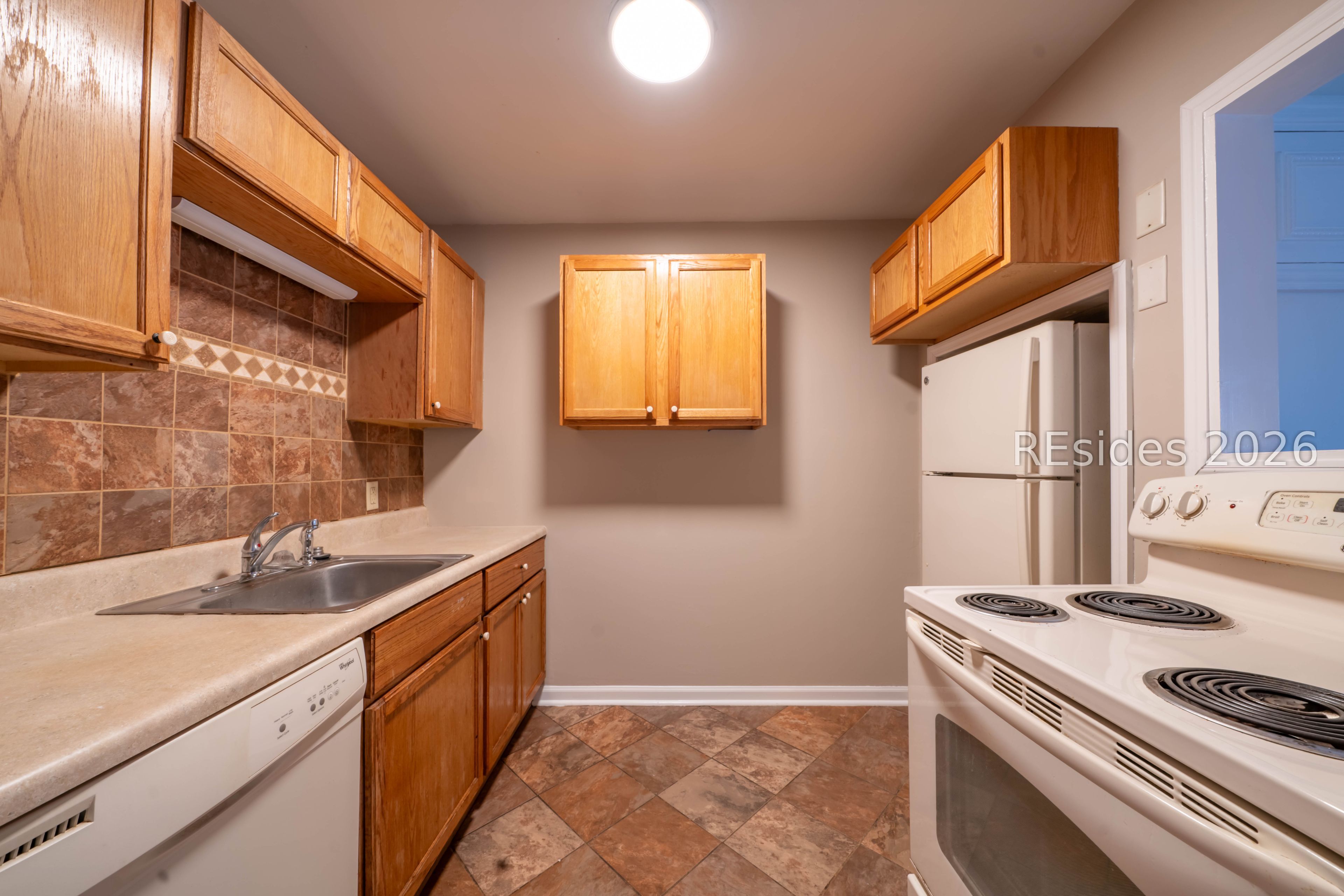 50 Marshland Road Unit: APT 1