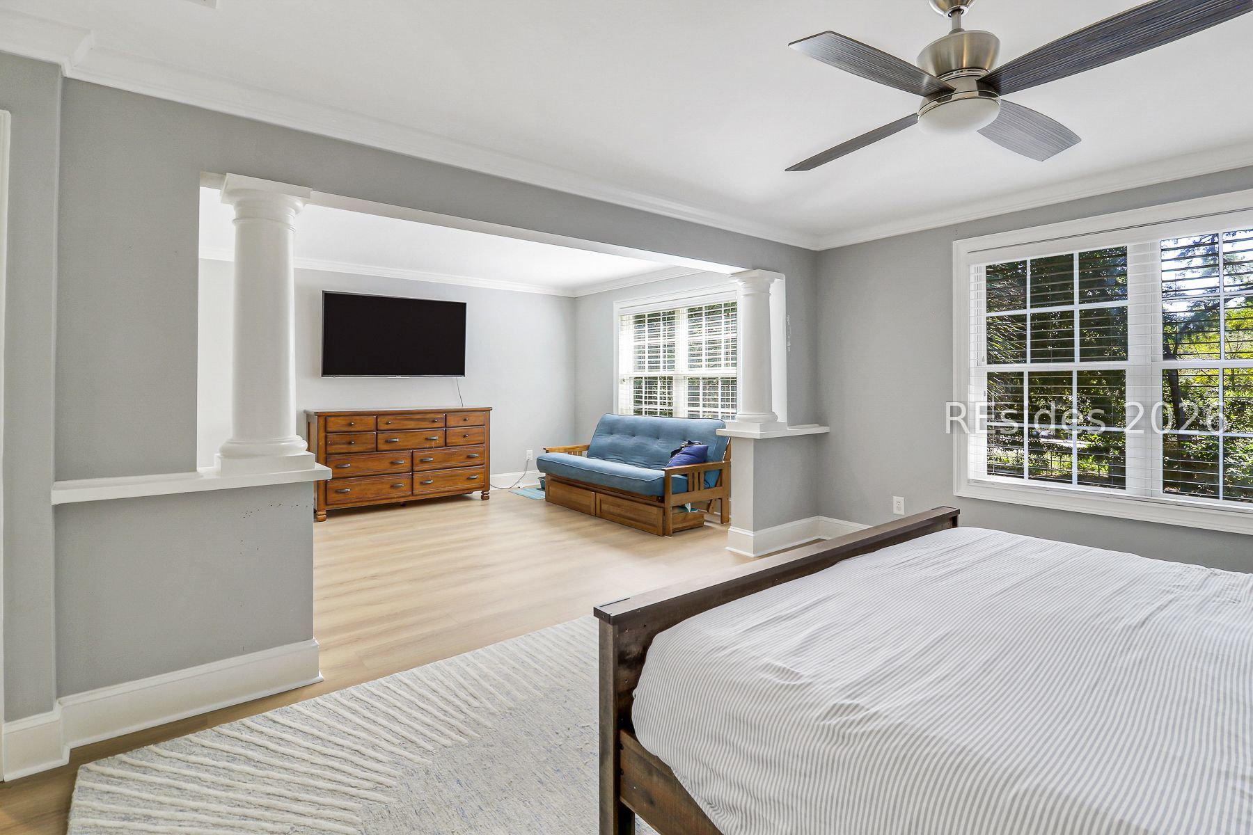 6 Gold Oak Drive