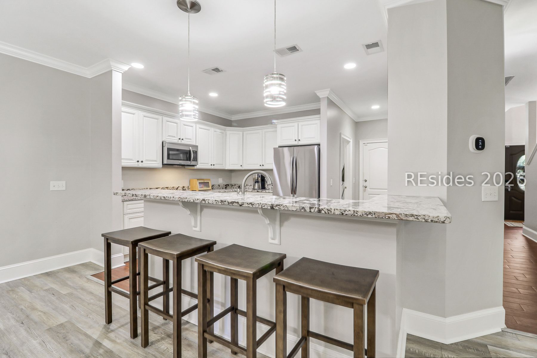 6 Gold Oak Drive