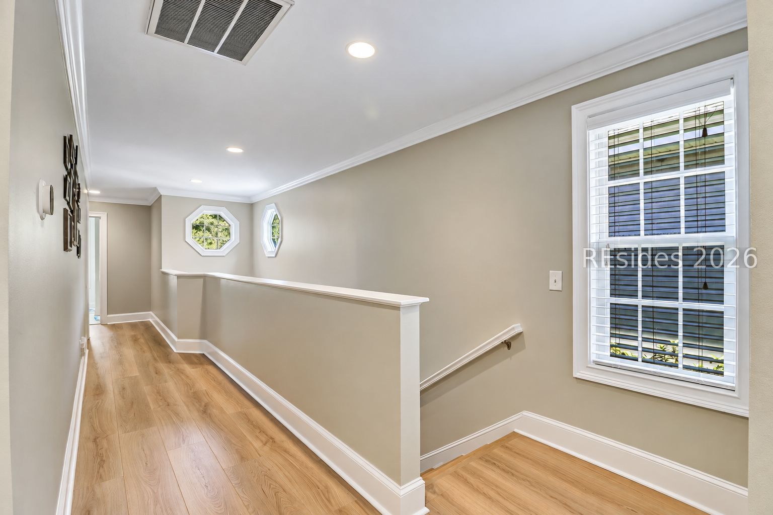 6 Gold Oak Drive