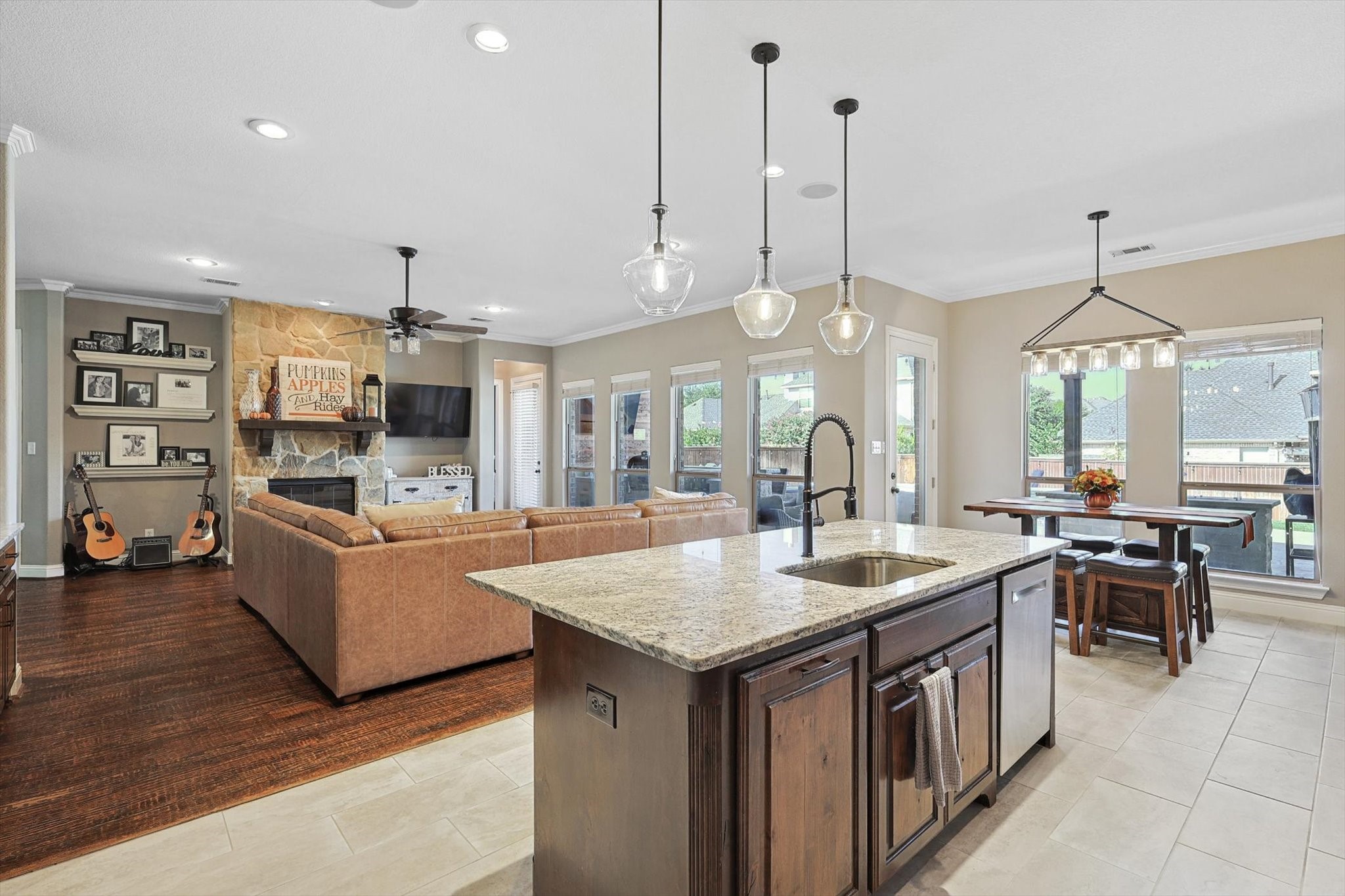 9144 Penny Lane