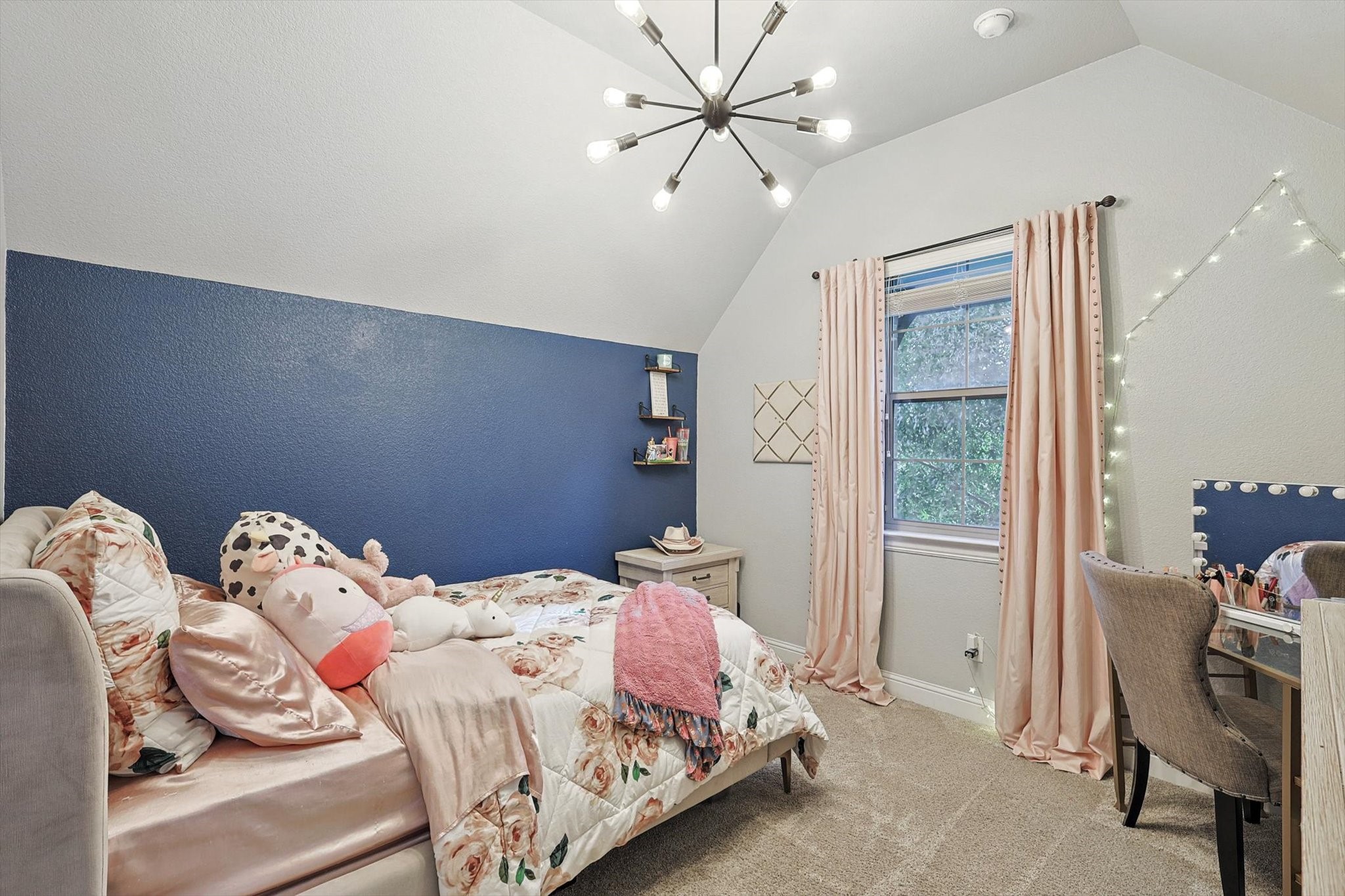 9144 Penny Lane