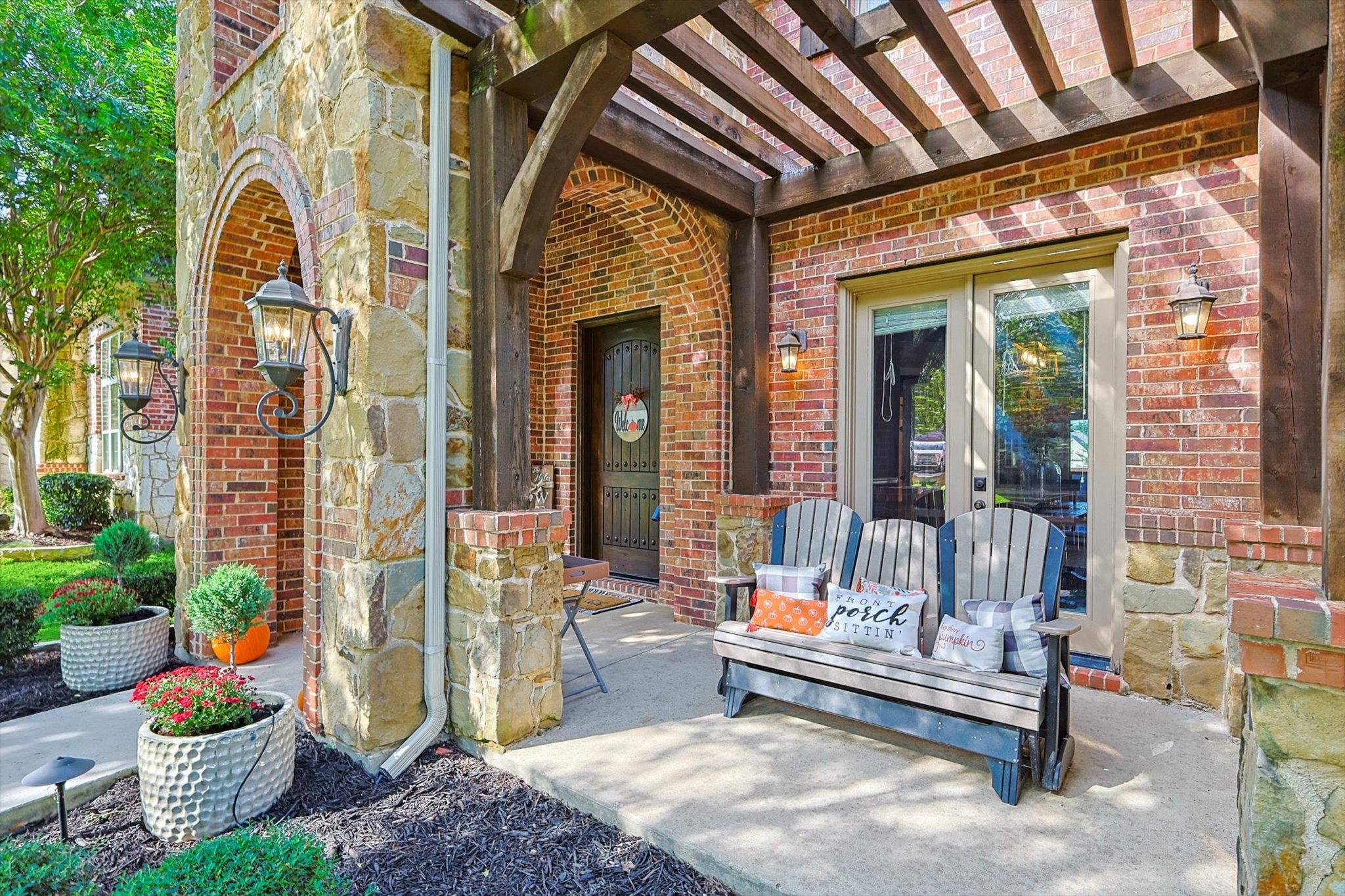 9144 Penny Lane