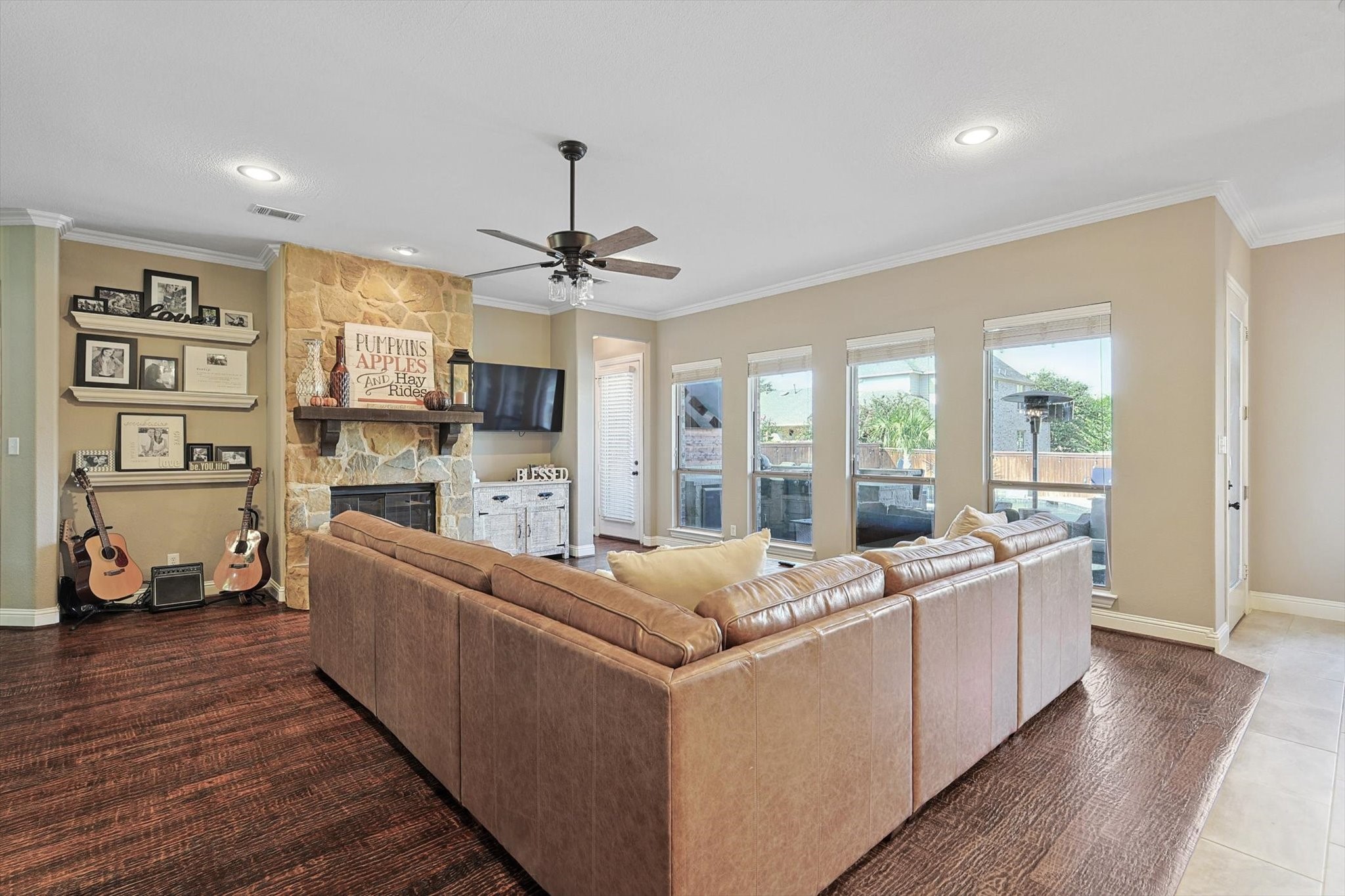 9144 Penny Lane