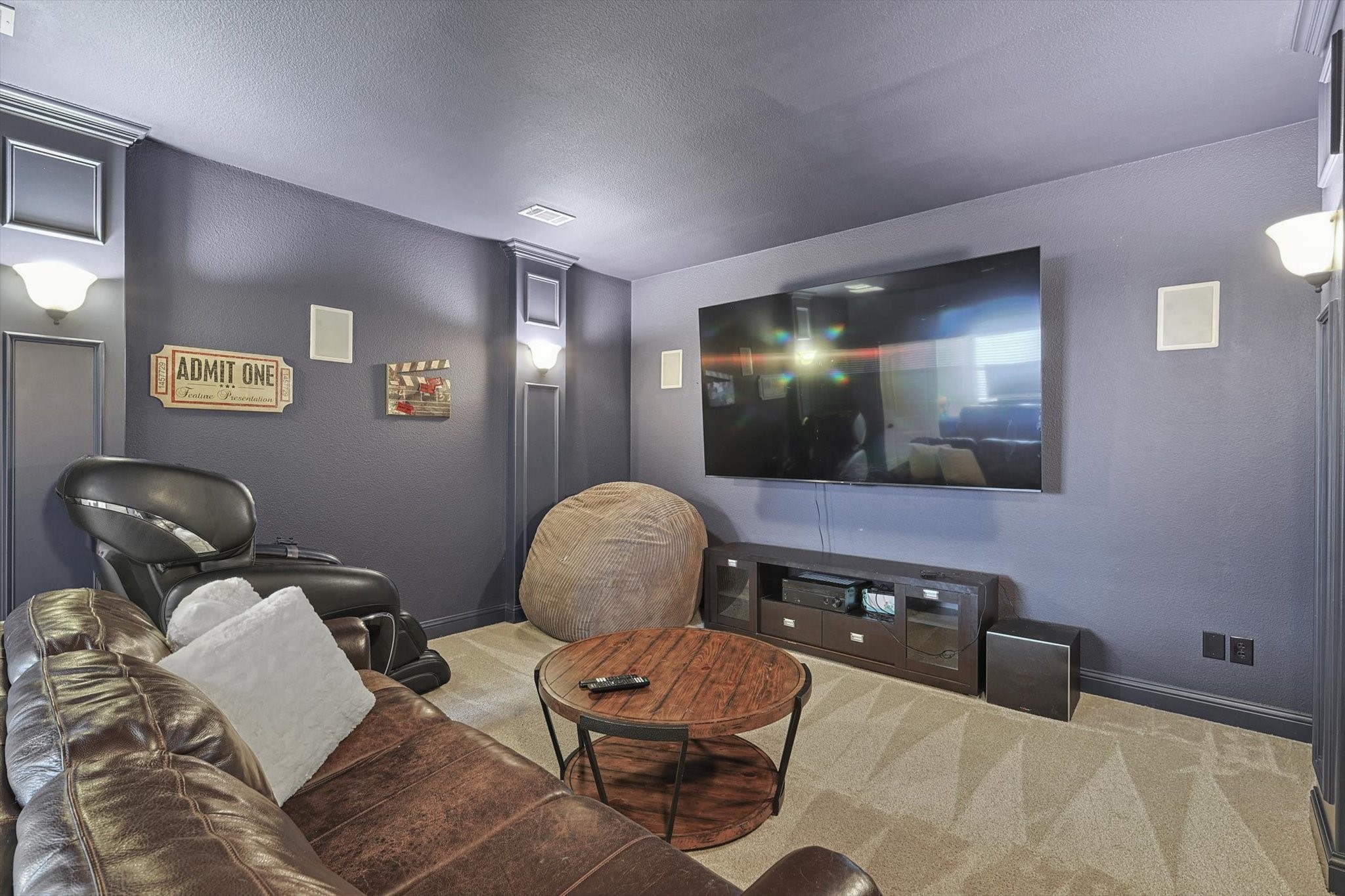 9144 Penny Lane