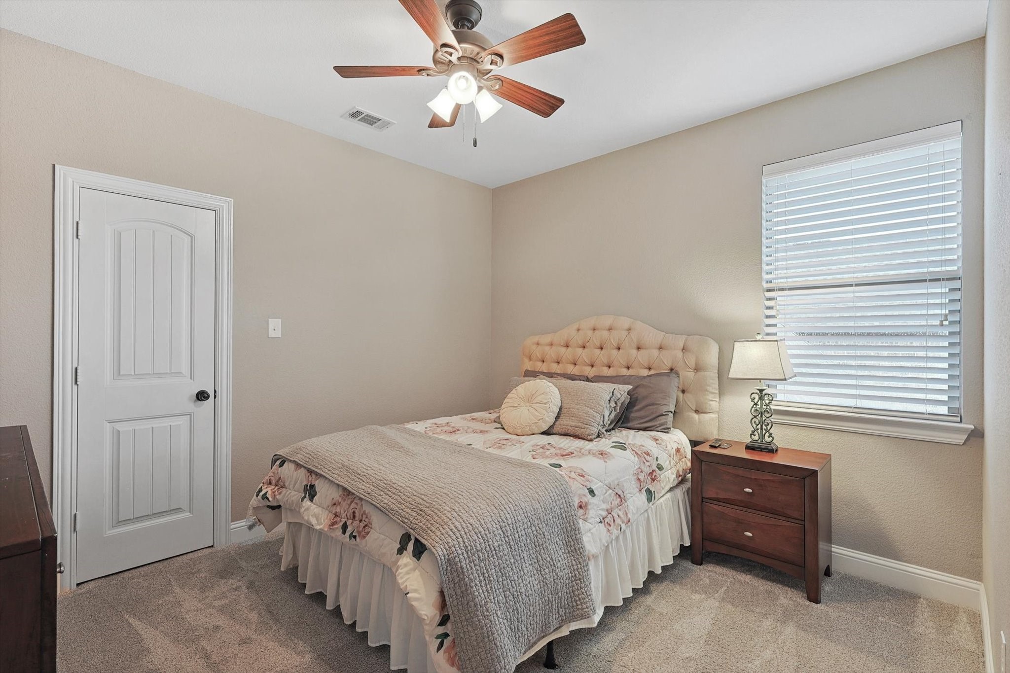 9144 Penny Lane