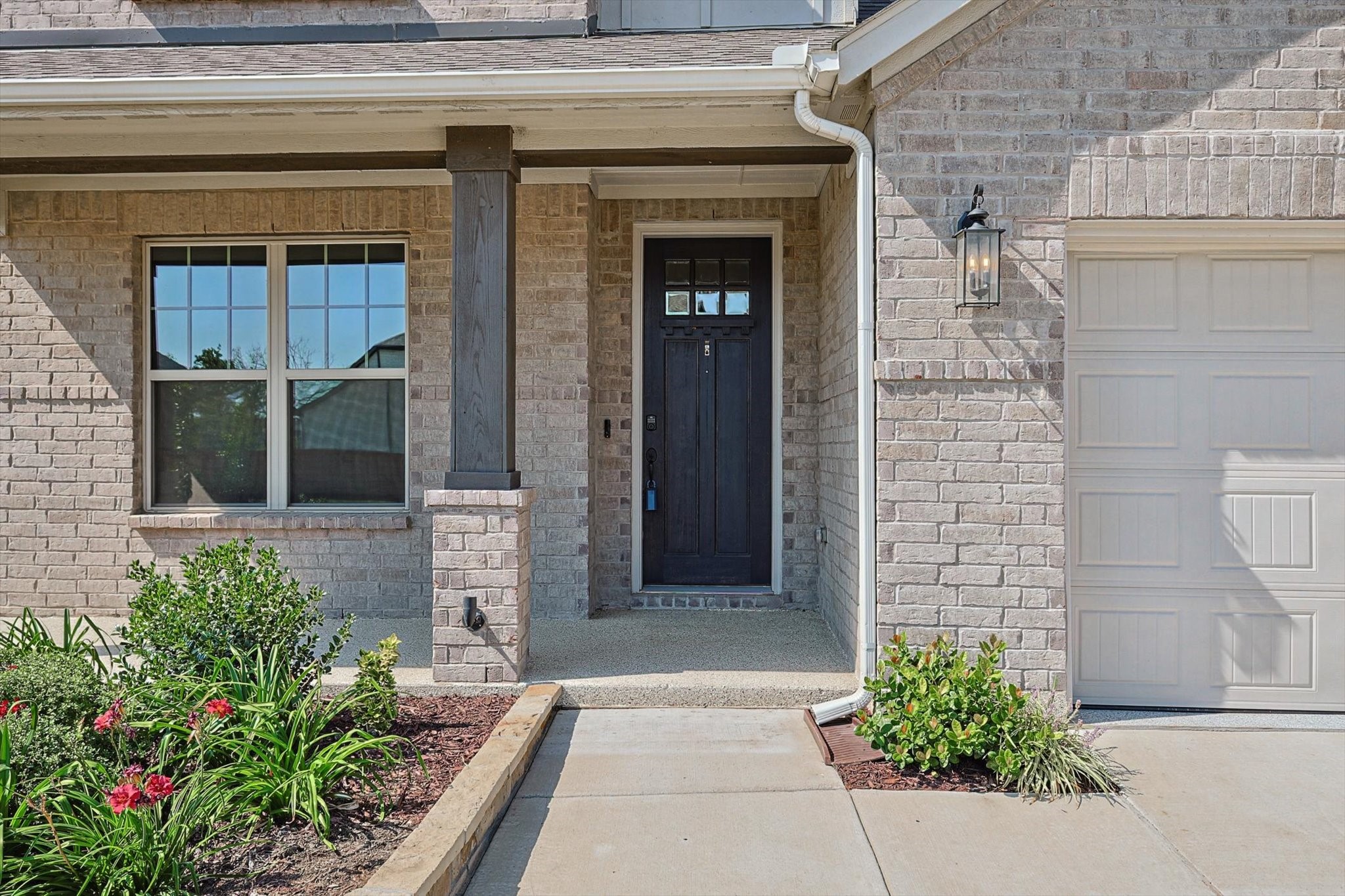 2807 Trail Head Drive