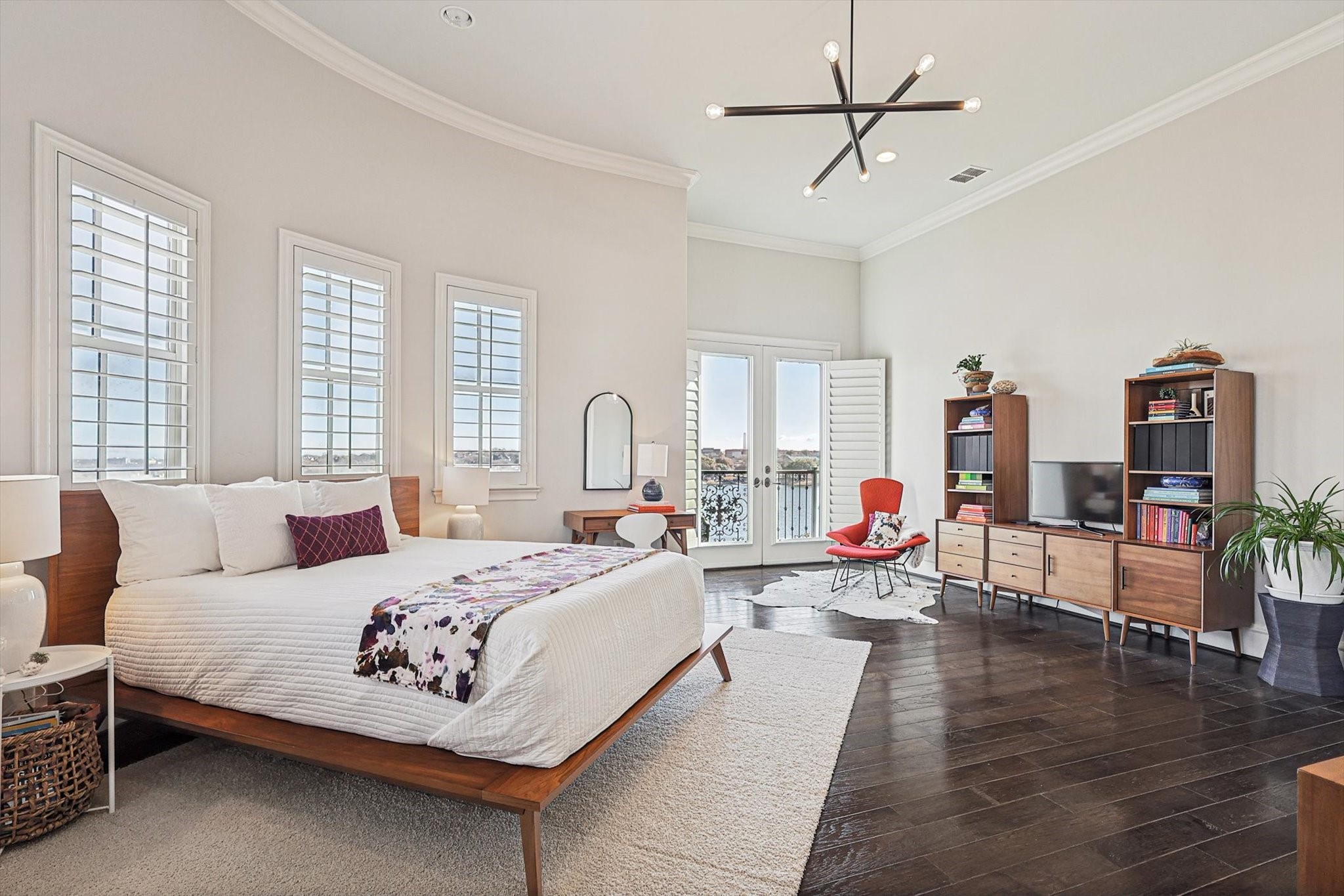 6601 Mediterranean Drive 6401