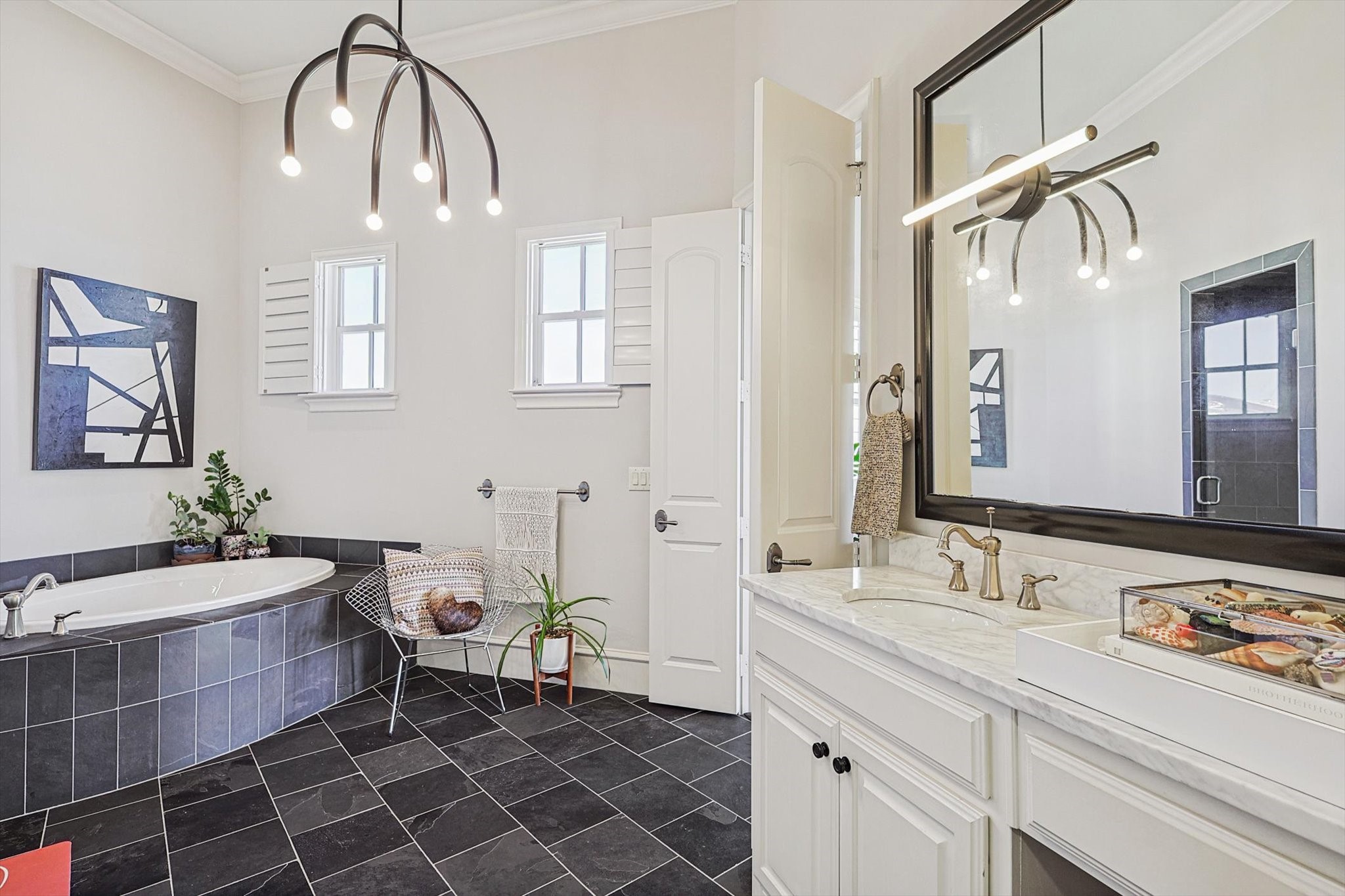 6601 Mediterranean Drive 6401