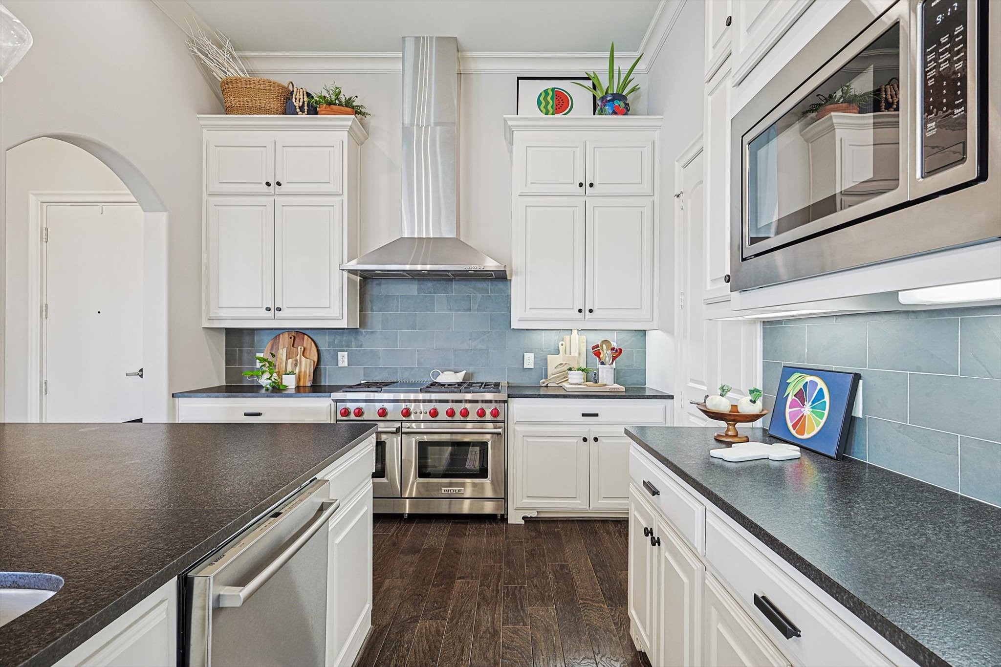 6601 Mediterranean Drive 6401