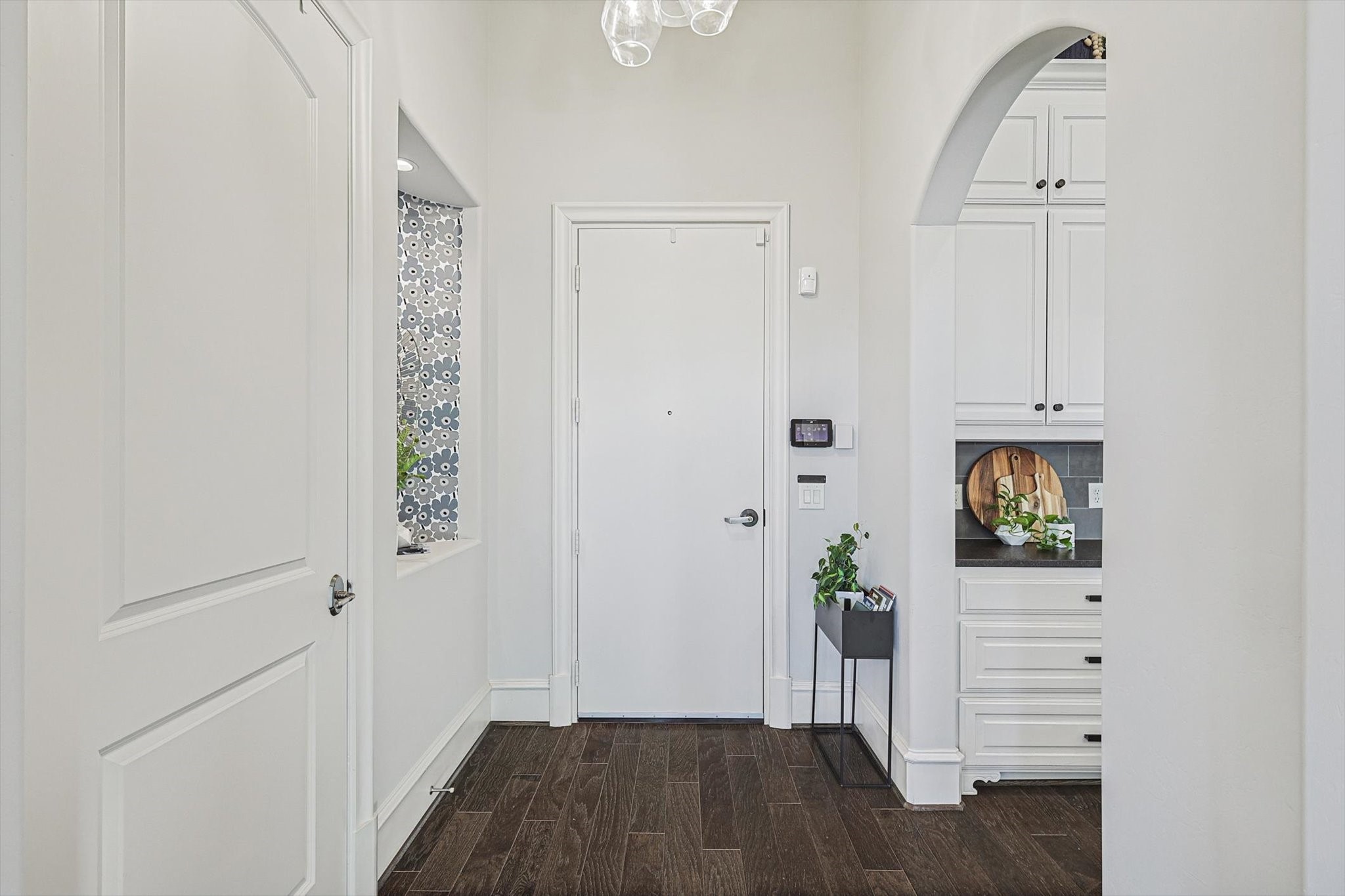 6601 Mediterranean Drive 6401
