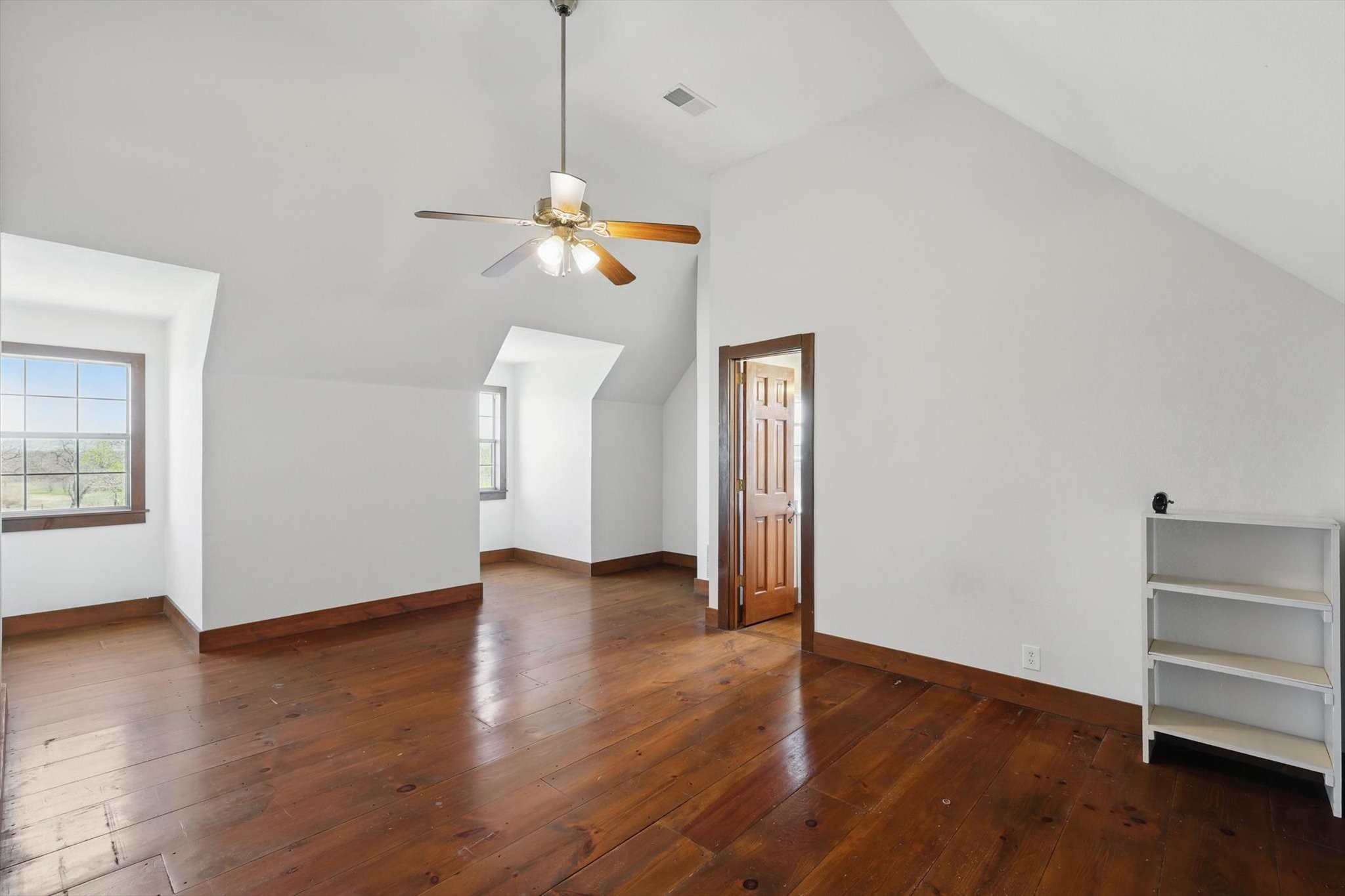 1120 Harpole Road E
