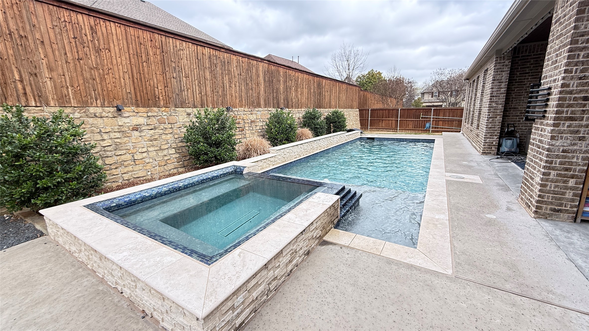 9409 Blackpine Court