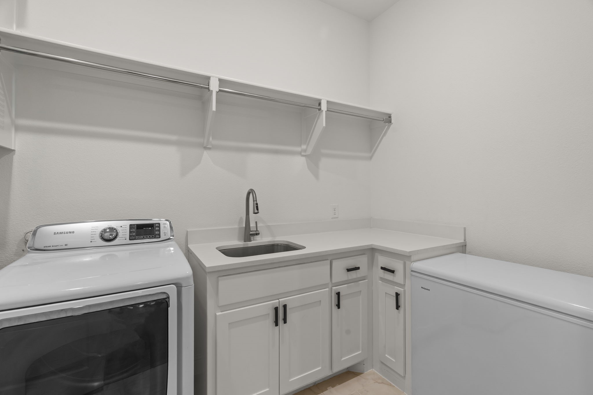 1217 Armadillo Trail