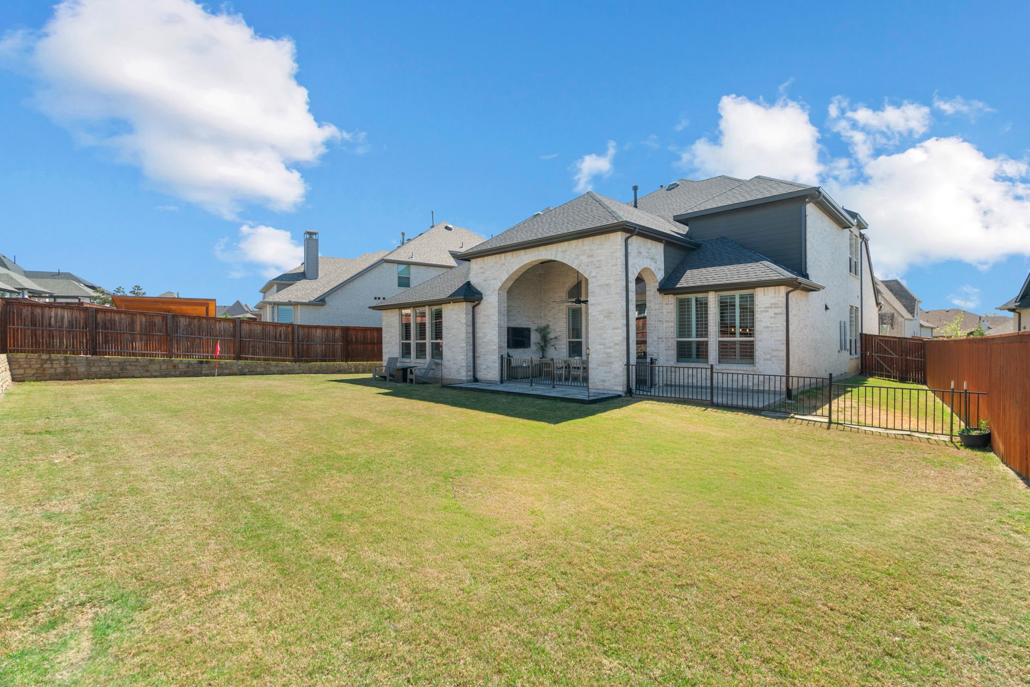 1217 Armadillo Trail