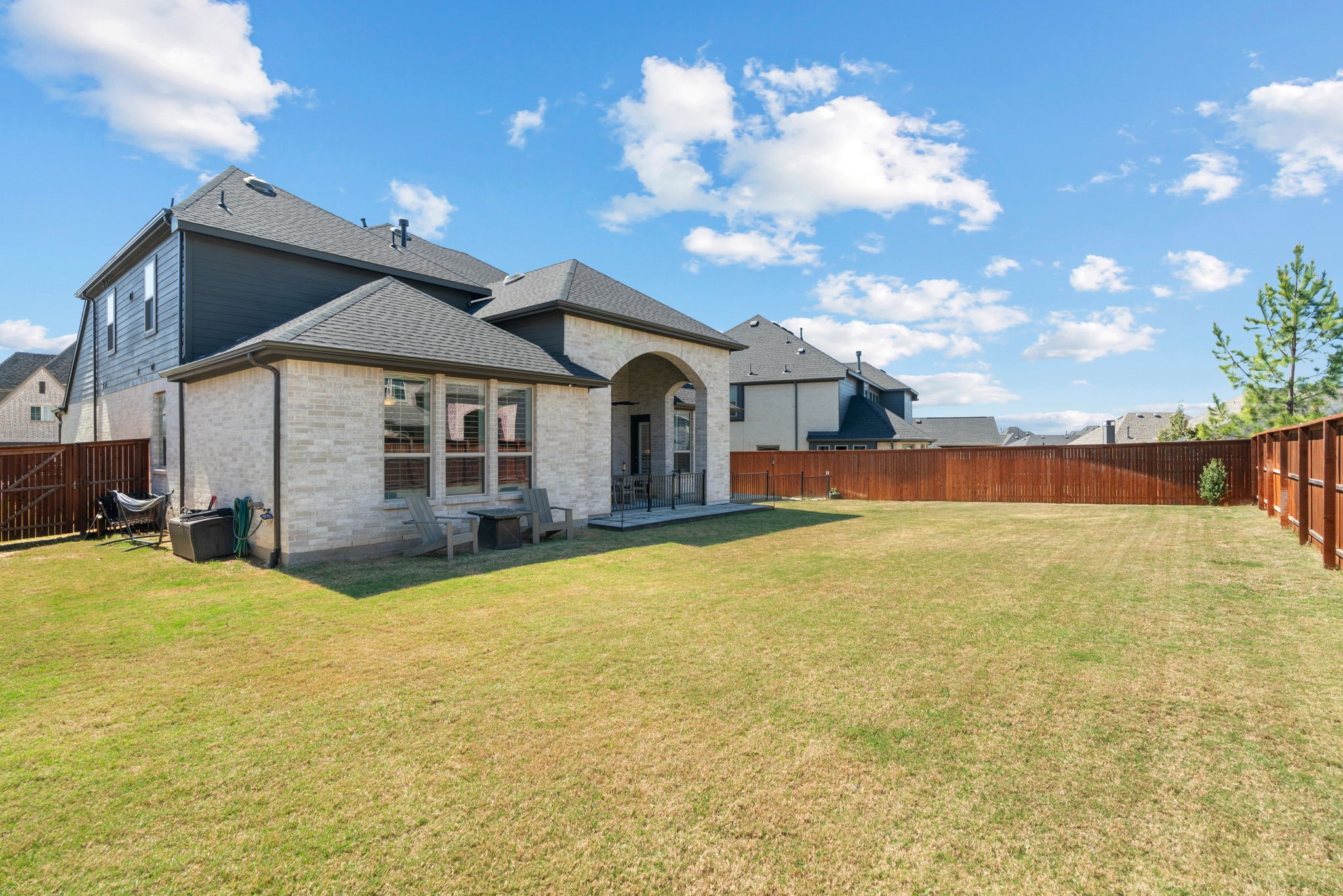 1217 Armadillo Trail