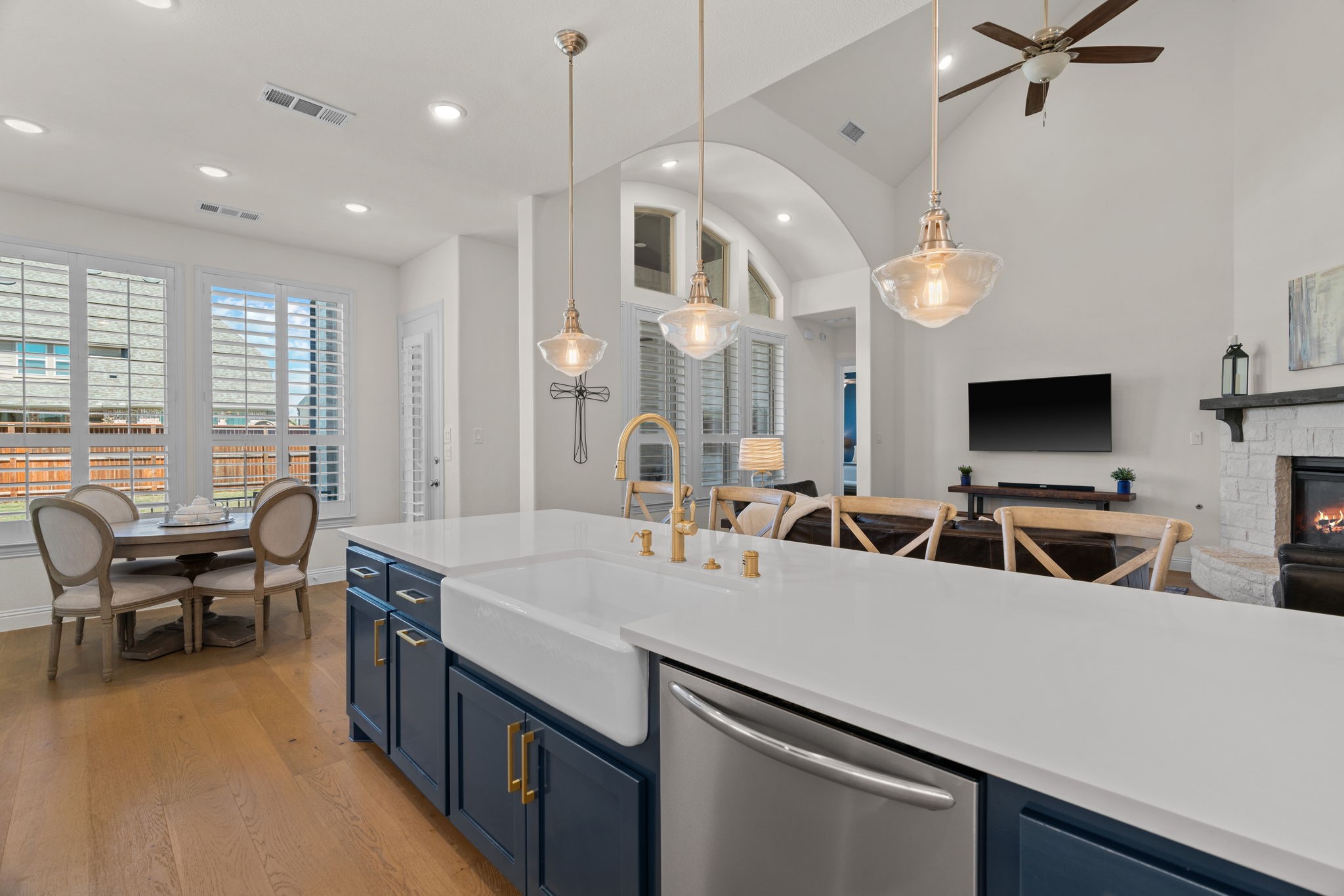 1217 Armadillo Trail