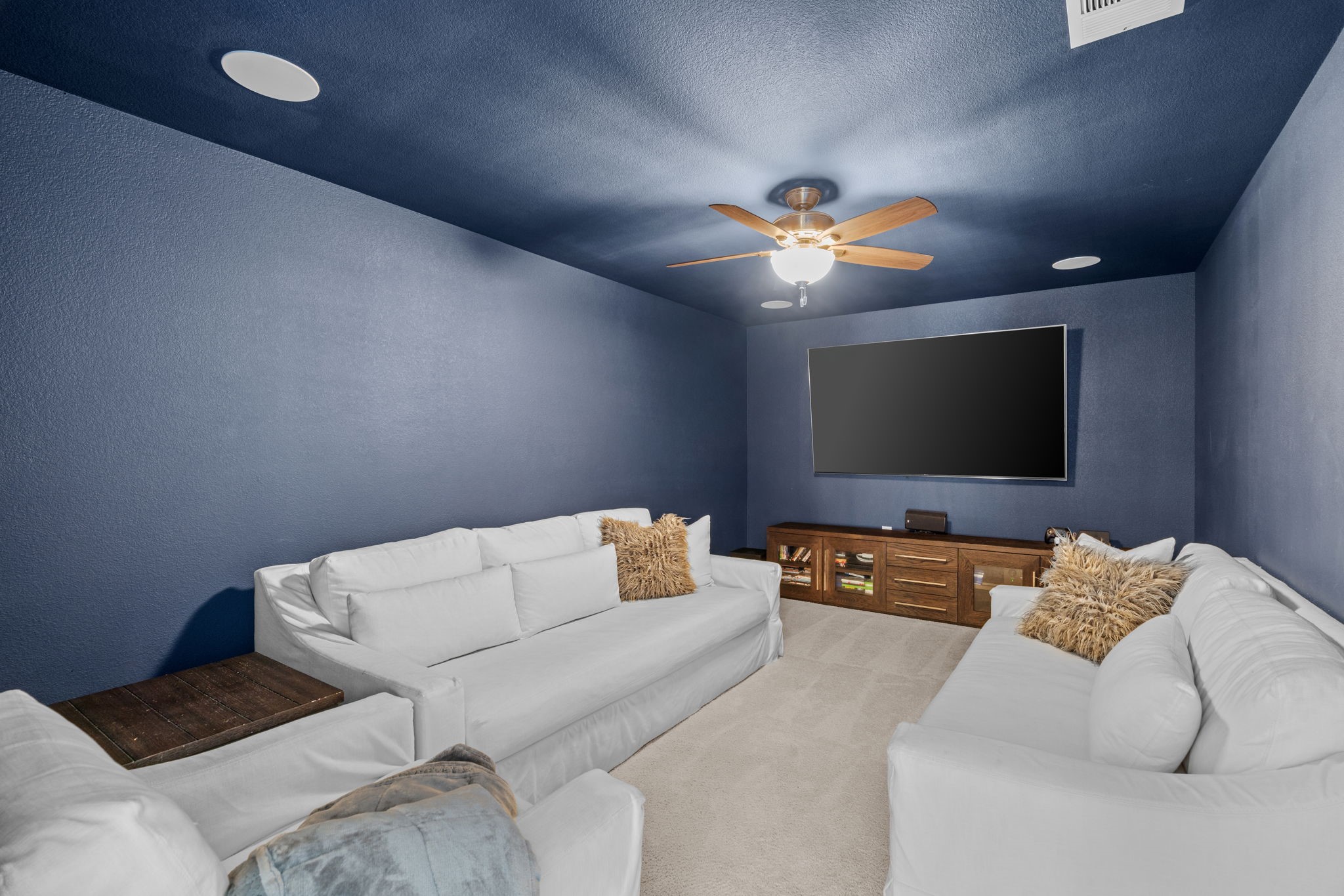 1217 Armadillo Trail