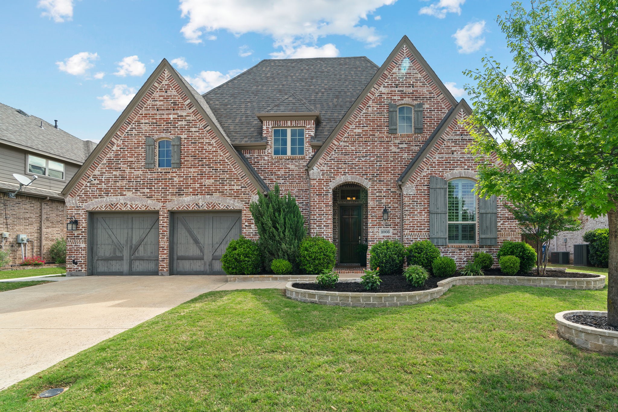 1008 Highpoint Way