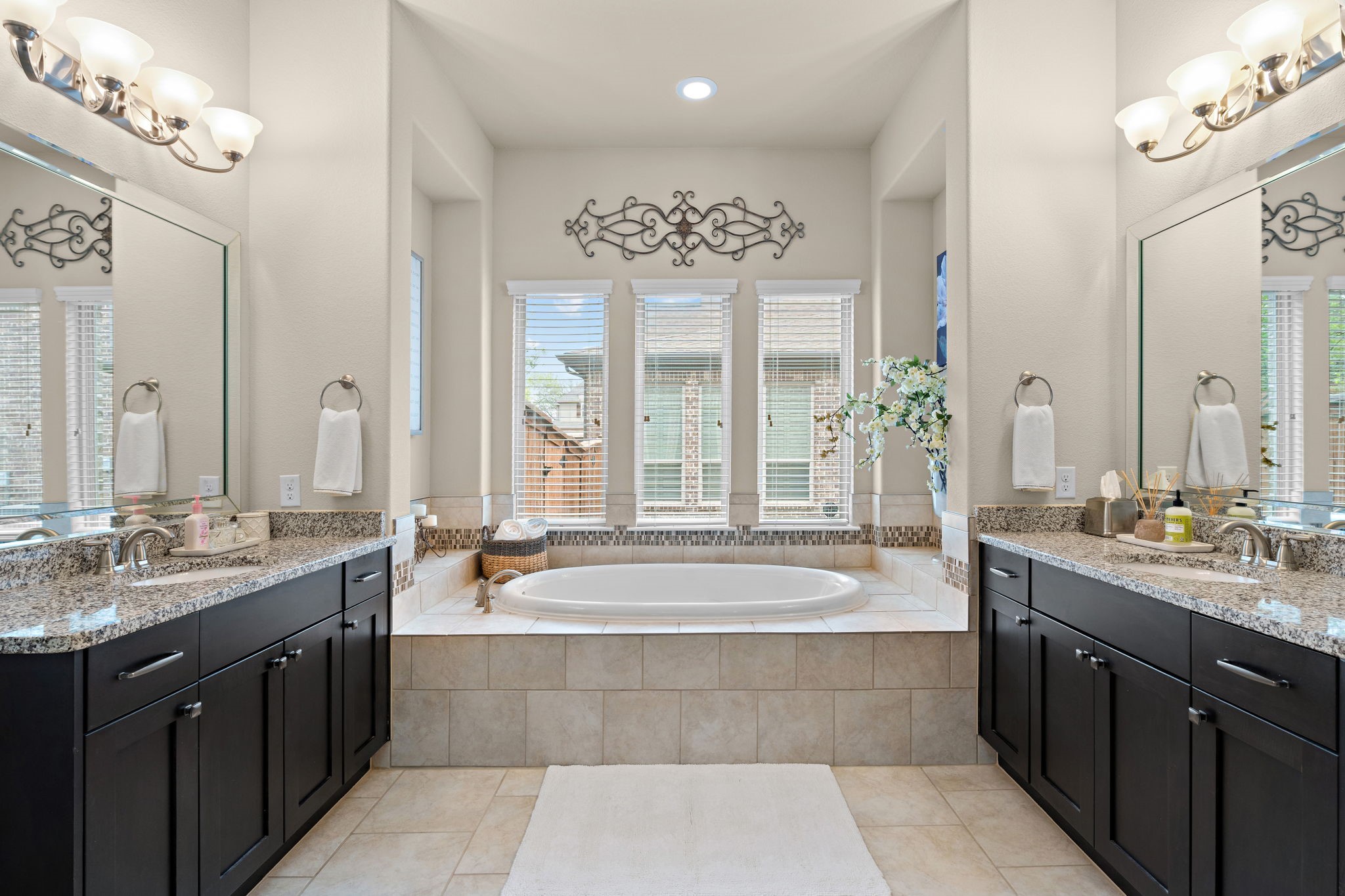 9409 Blackpine Court